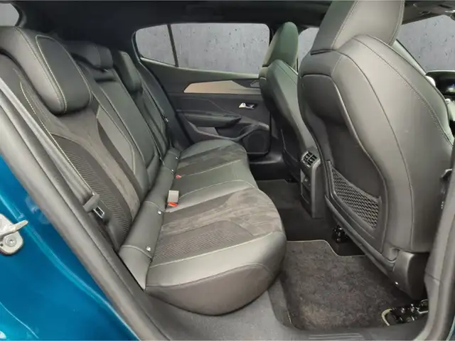 Peugeot 408 view 14