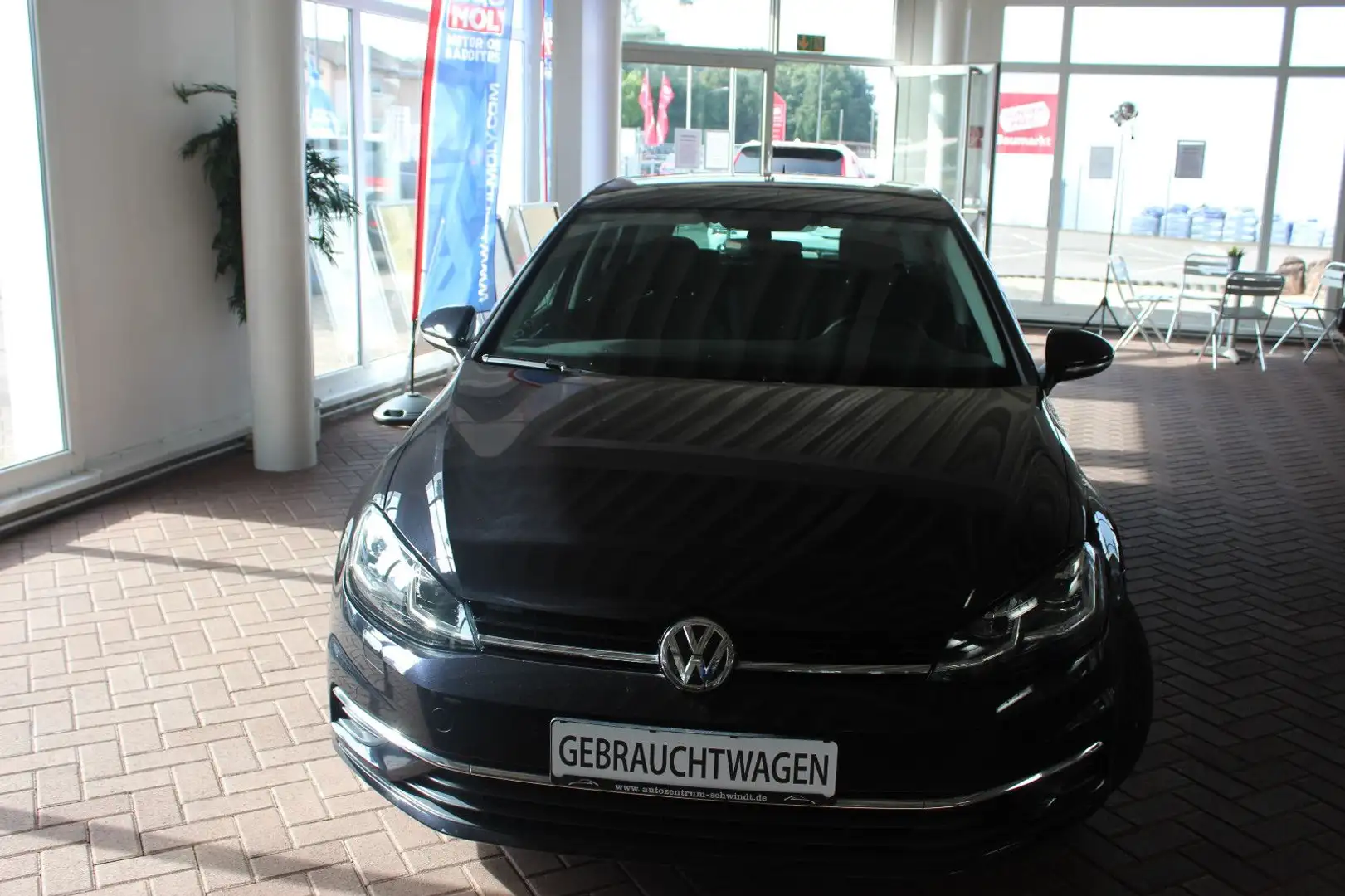 Volkswagen Golf VII Lim. Sound Klima 5-tür Start-Stopp Zwart - 2