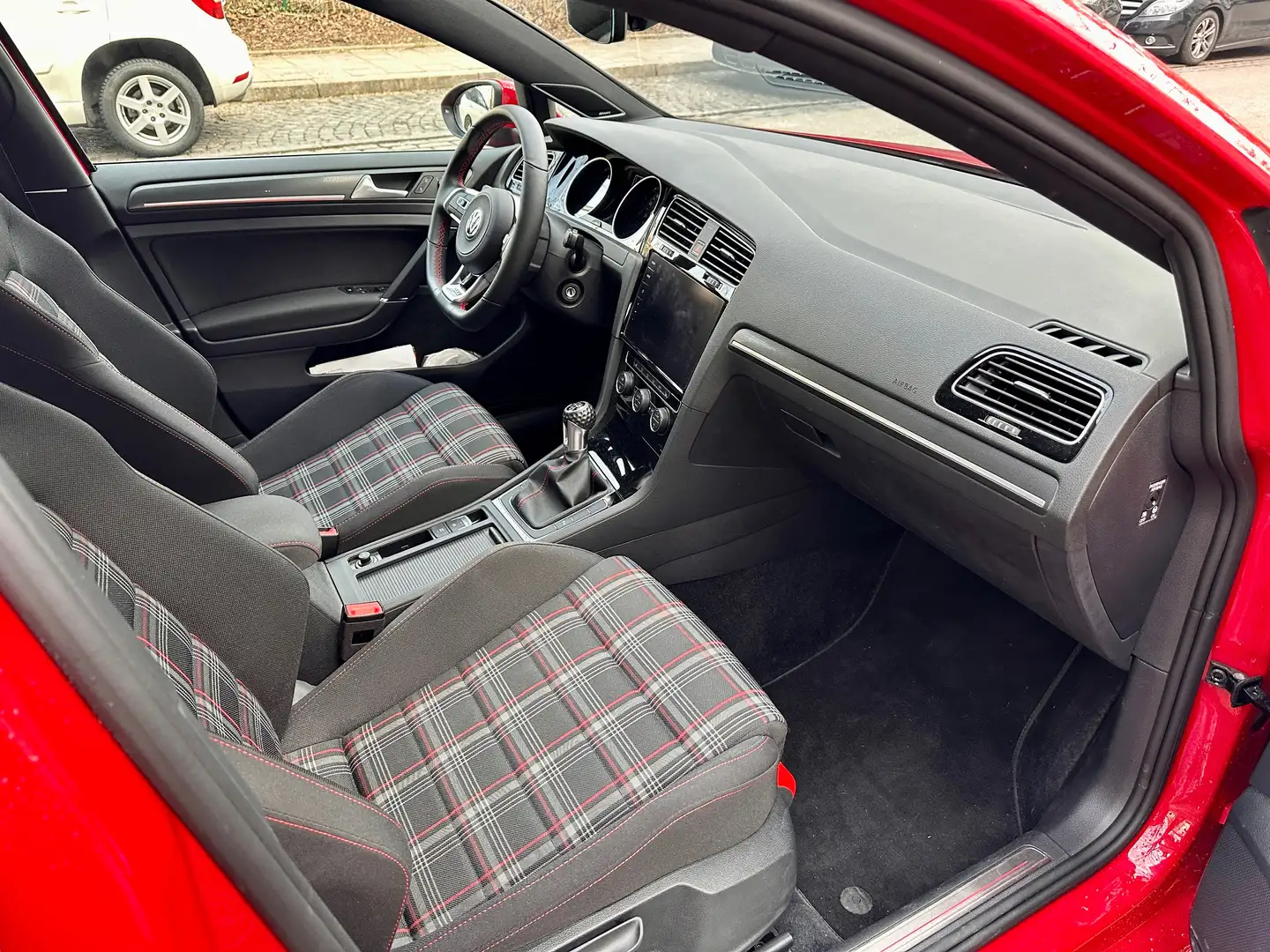 Volkswagen Golf GTI Golf GTI (BlueMotion Technology) Red - 2