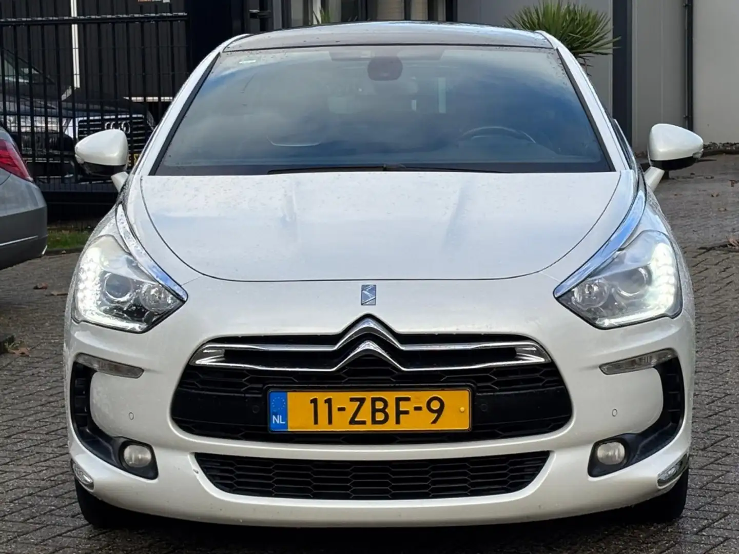 Citroen DS5 1.6 Benzine So Chic Automaat Wit Leer Bílá - 2