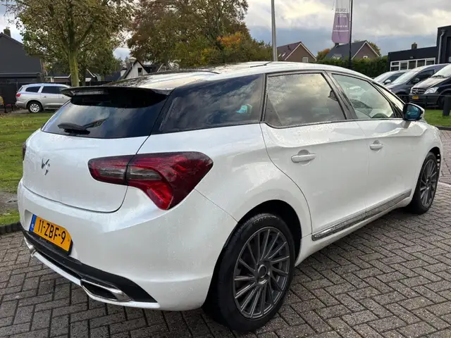 Citroen DS5 view 6