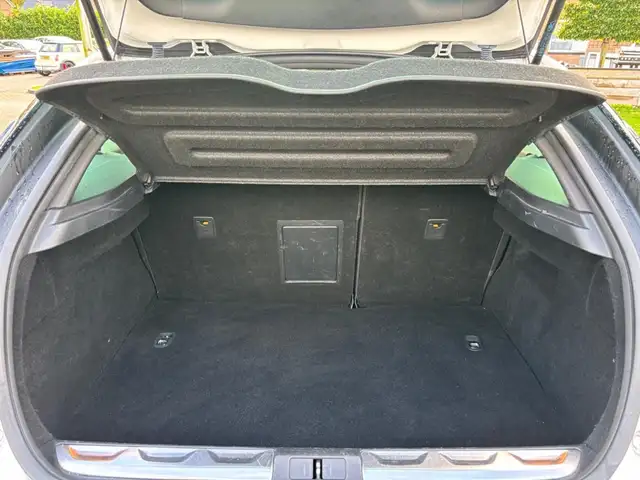 Citroen DS5 view 15