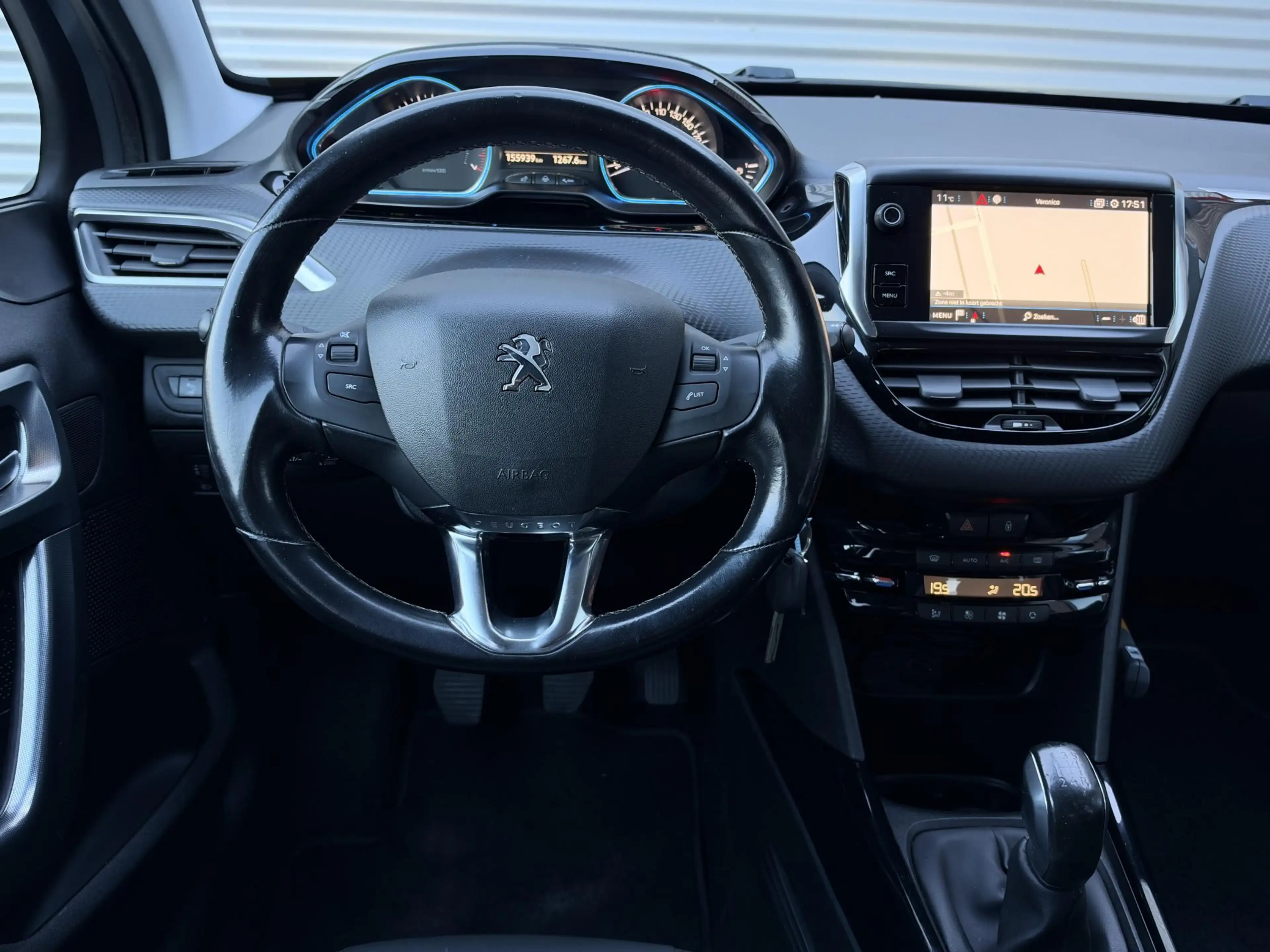 Peugeot 2008 1.2 PureTech Allure Navi|Camera|Carplay|Clima|Trek — photo 2