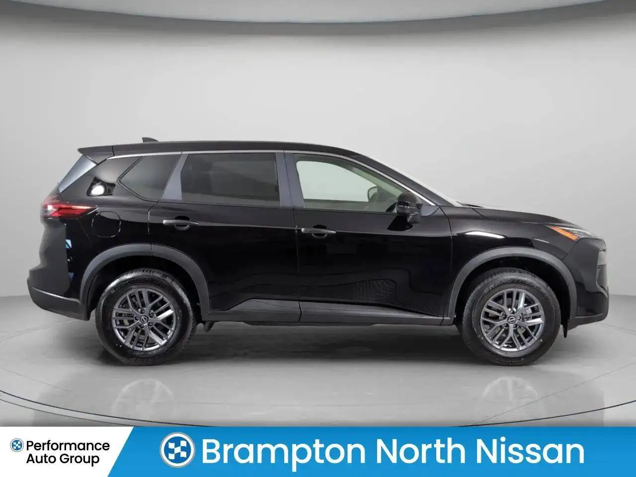 Nissan Rogue fotografie Nissan Rogue