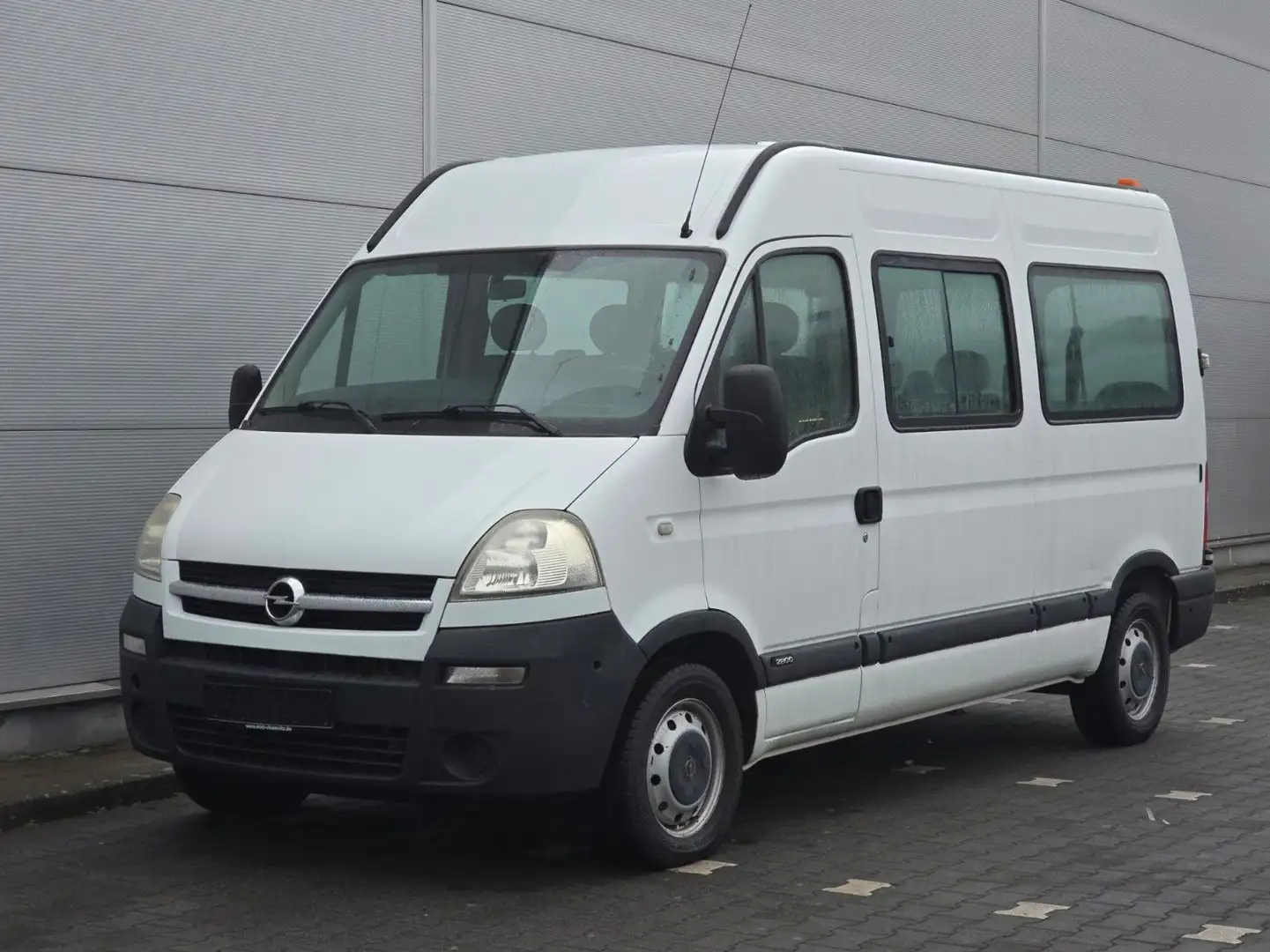 Opel Movano (9-Sitze) Weiß - 2