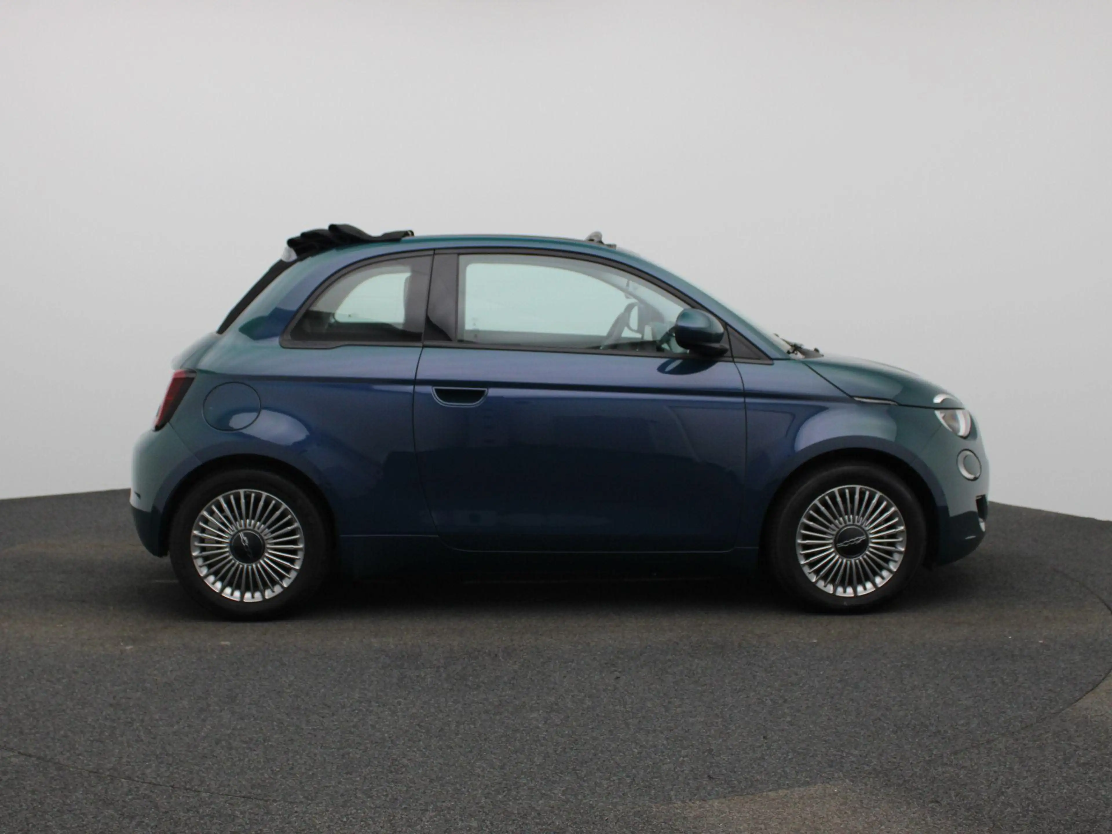 Fiat 500C Icon 42 kWh Cabrio | LMV | cruise control | Camera — photo 6