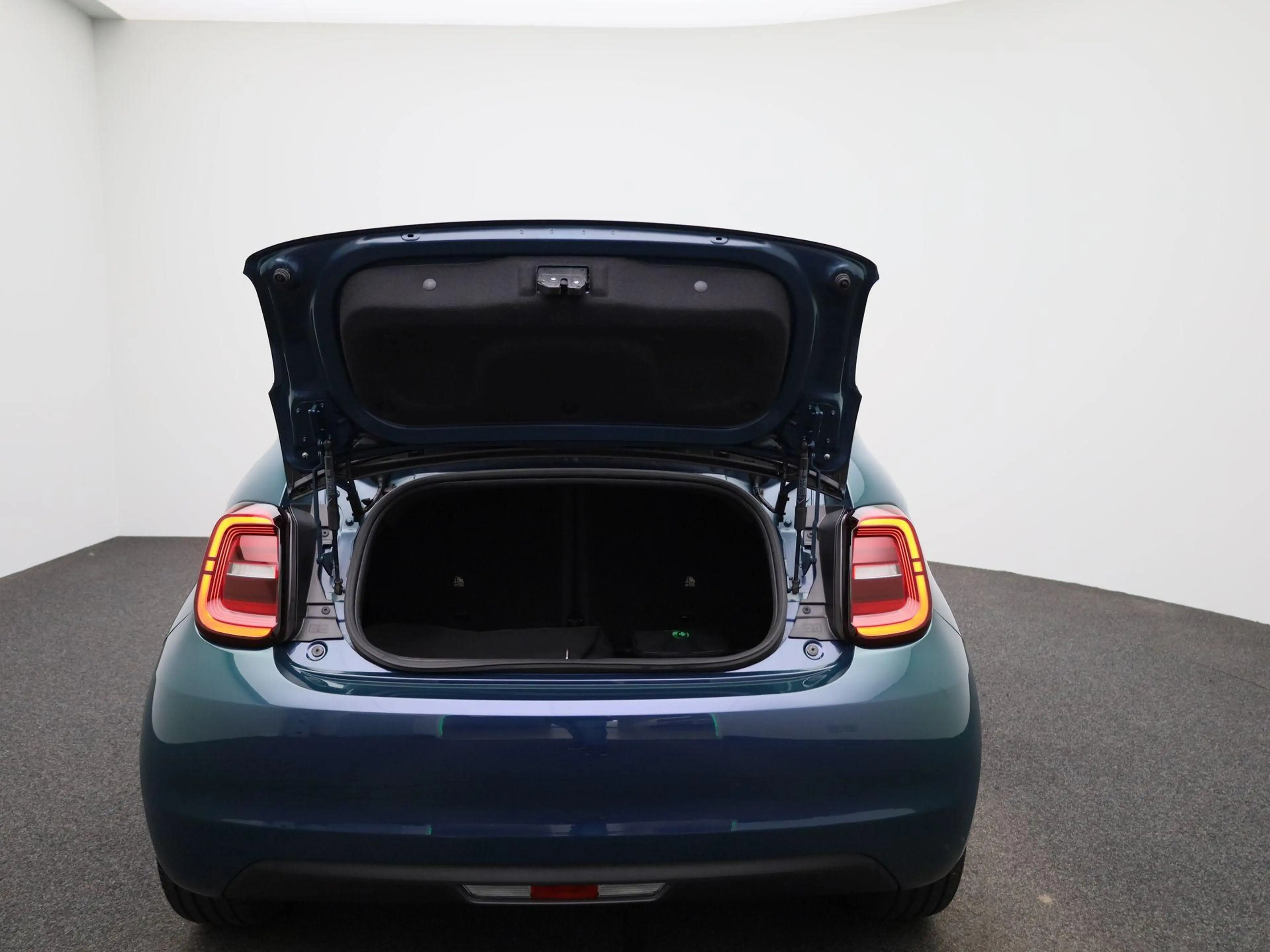 Fiat 500C Icon 42 kWh Cabrio | LMV | cruise control | Camera — photo 11