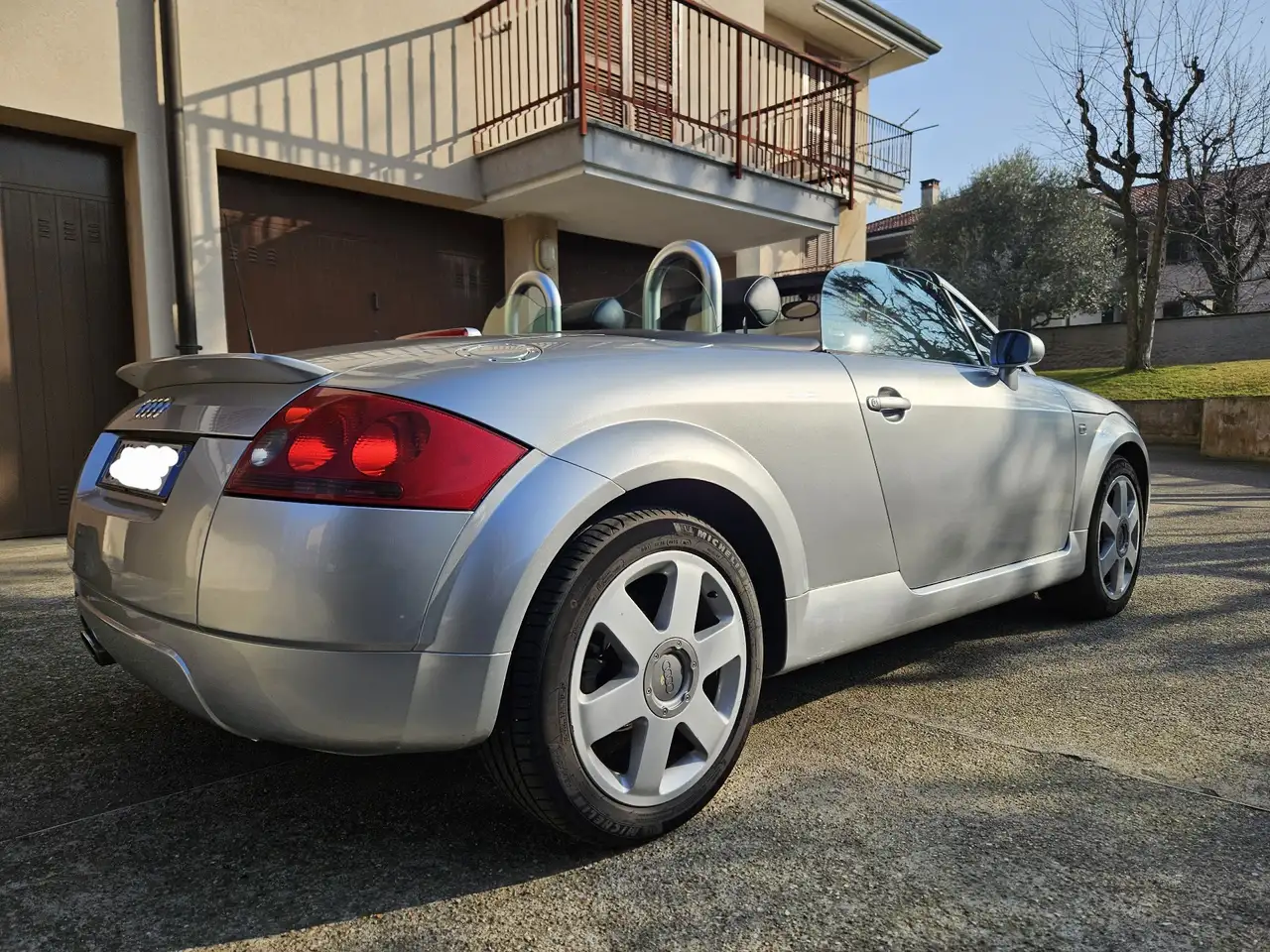 Audi TT Roadster 1.8t, foto 1