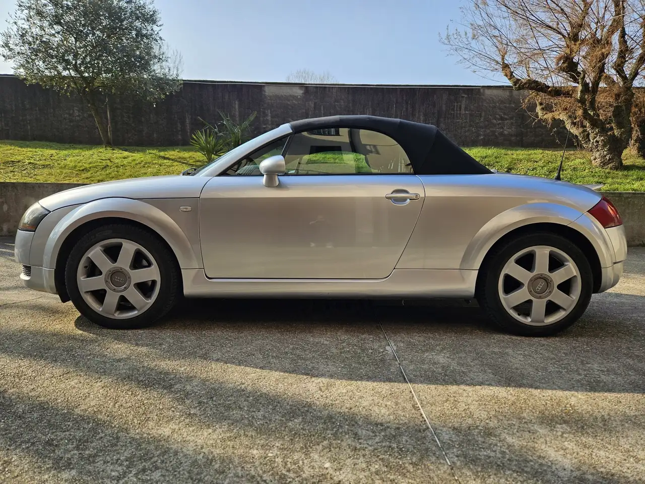 Audi TT Roadster 1.8t, foto 2