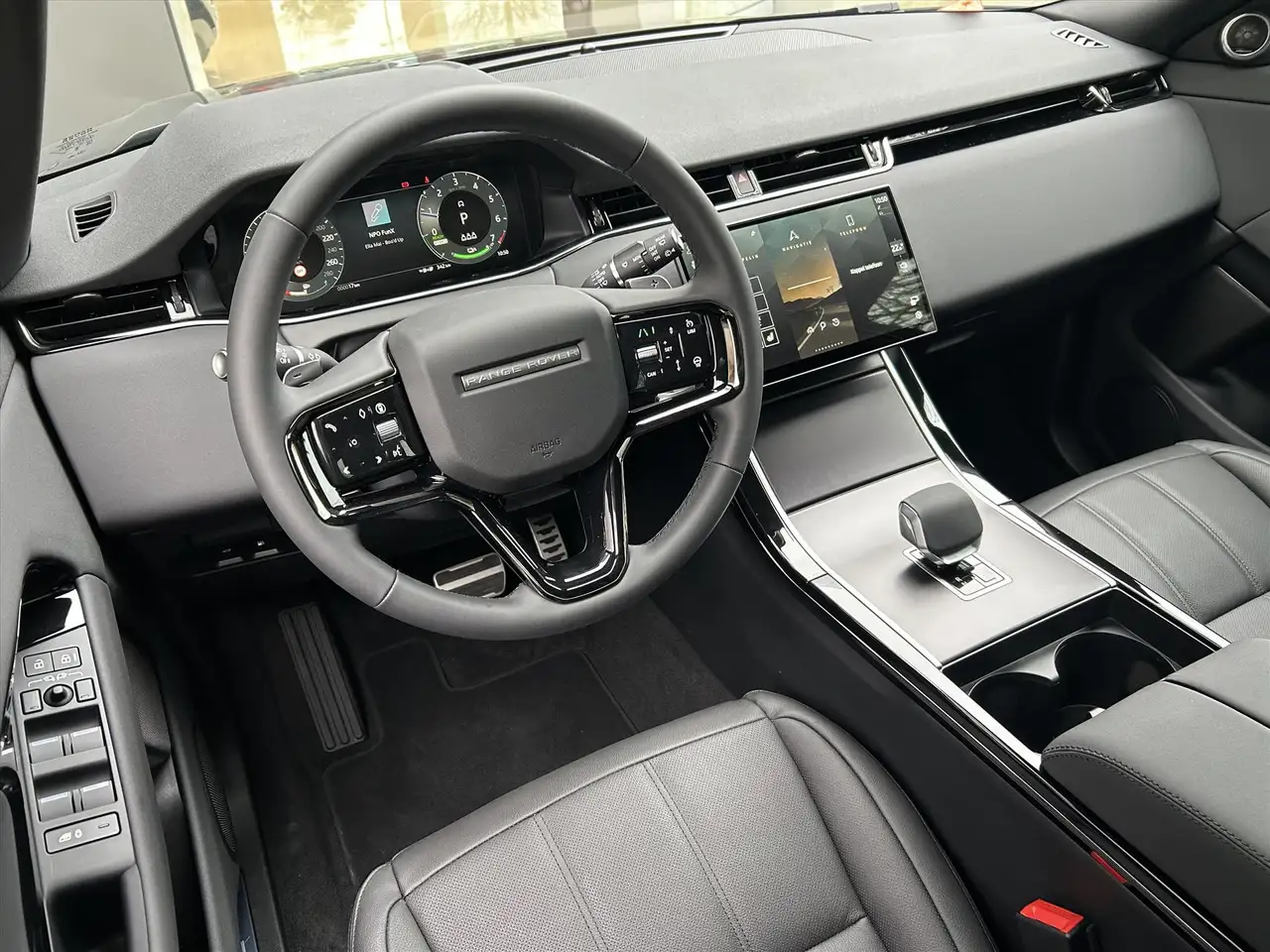 Land Rover Range Rover Evoque 2026 — фото 7
