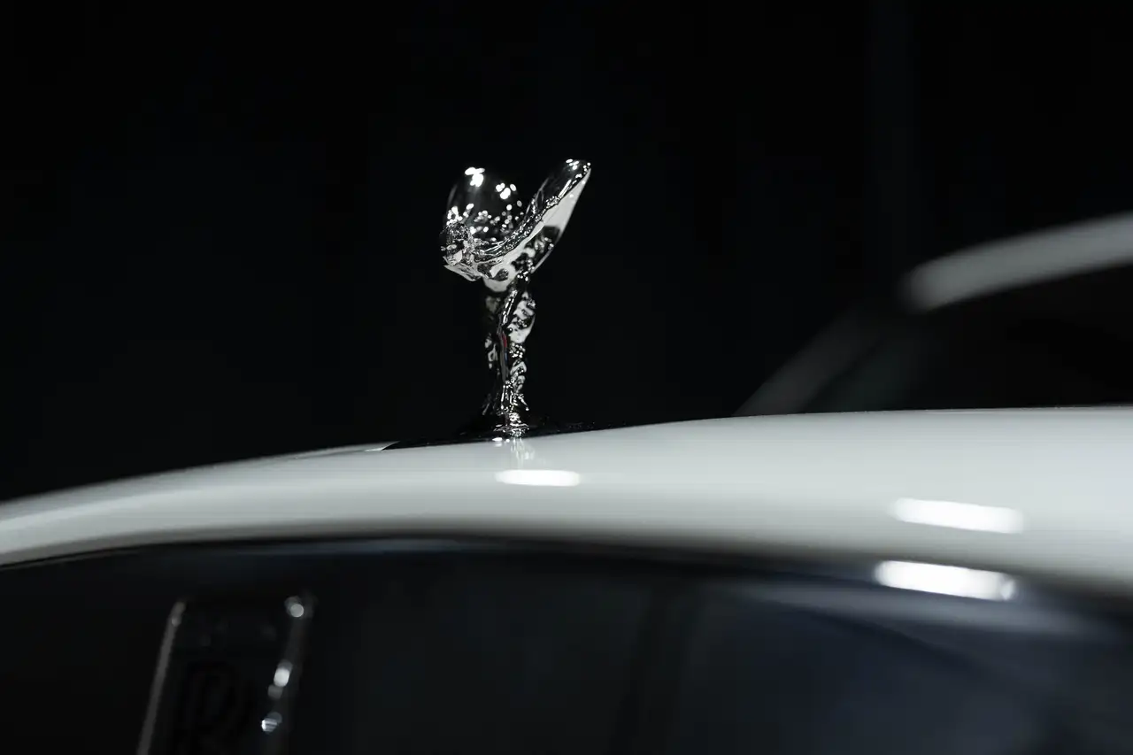 Rolls-Royce Cullinan снимка Rolls-Royce Cullinan