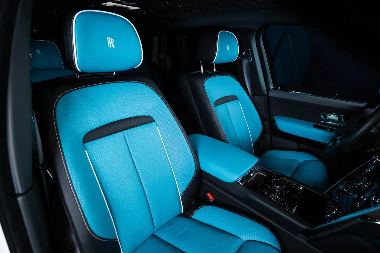 Rolls-Royce Cullinan снимка Rolls-Royce Cullinan