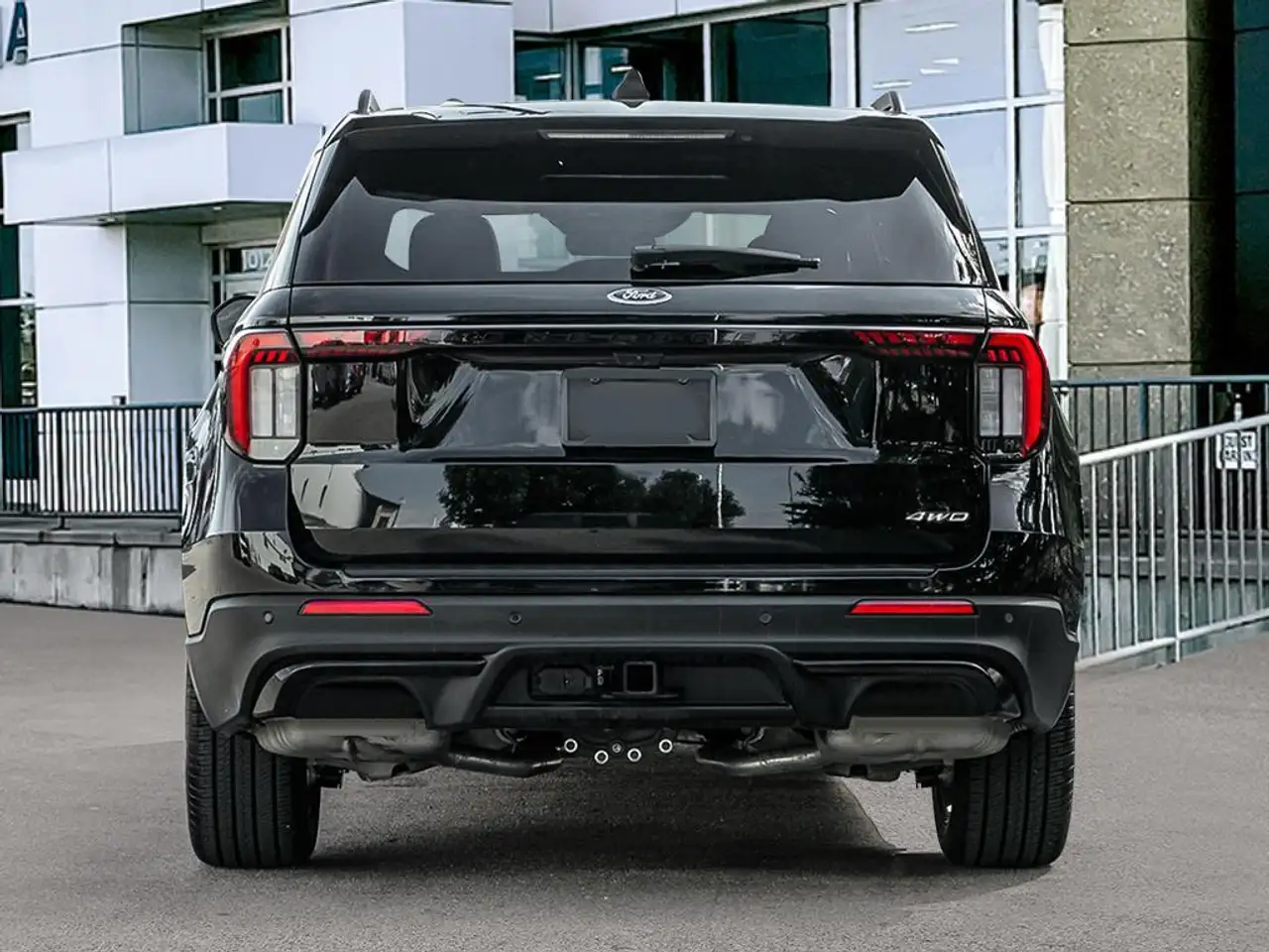 Ford Explorer снимка Ford Explorer