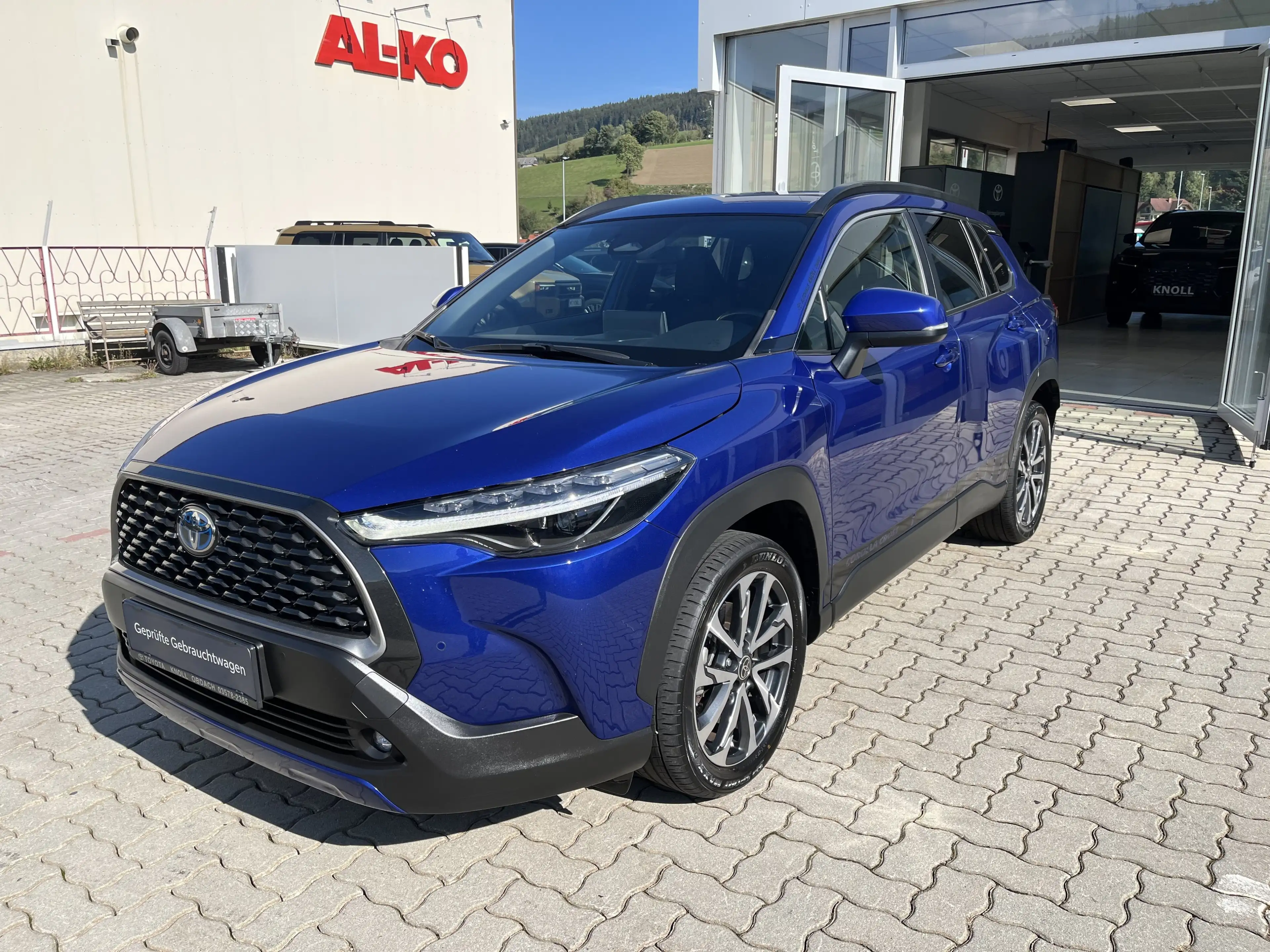 Toyota Corolla Cross 2,0 Hybrid AWD Active Drive — photo 4