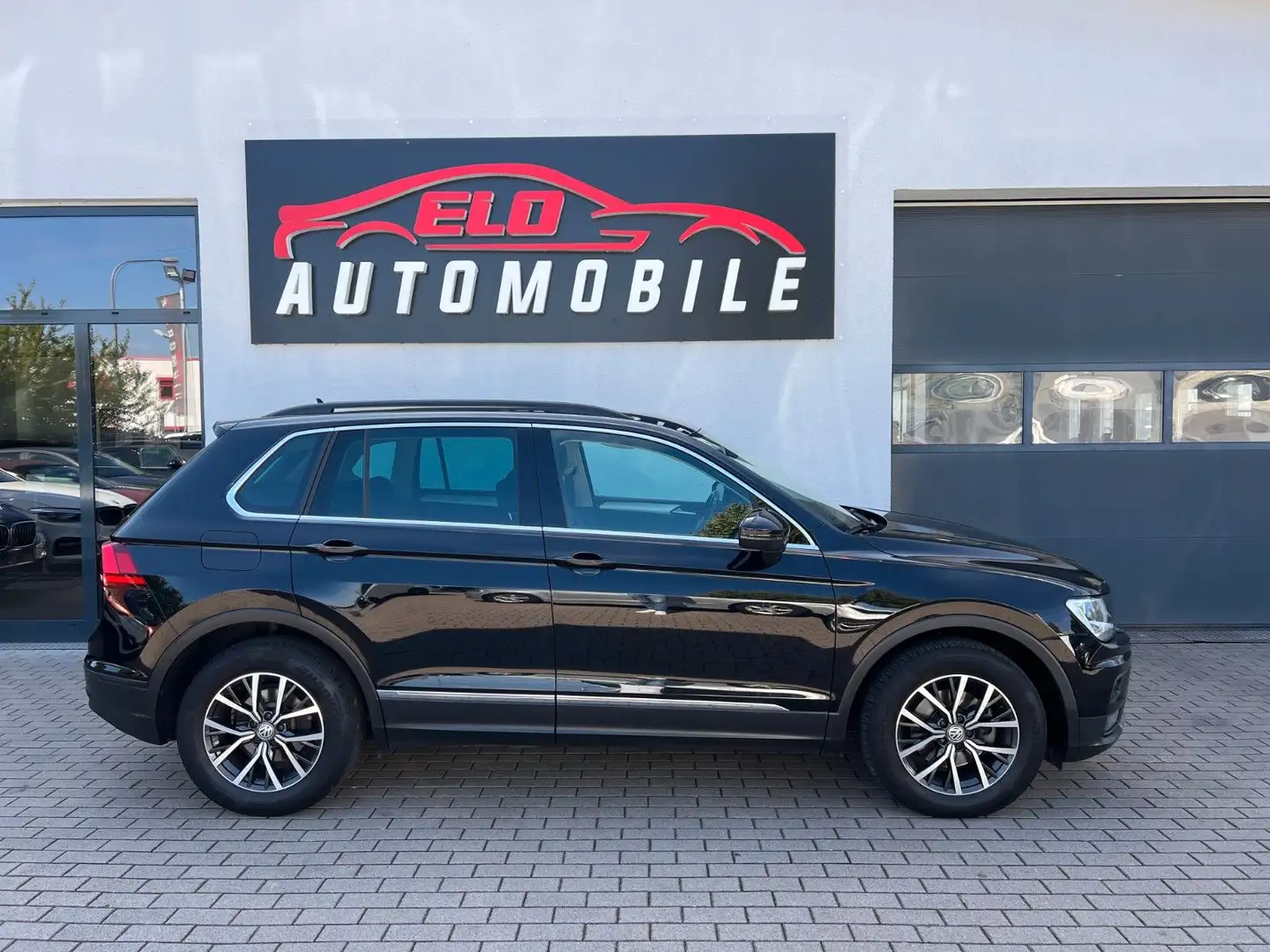 Volkswagen Tiguan 1.5 TSI*Lane Assist* Business-Paket* Noir - 2