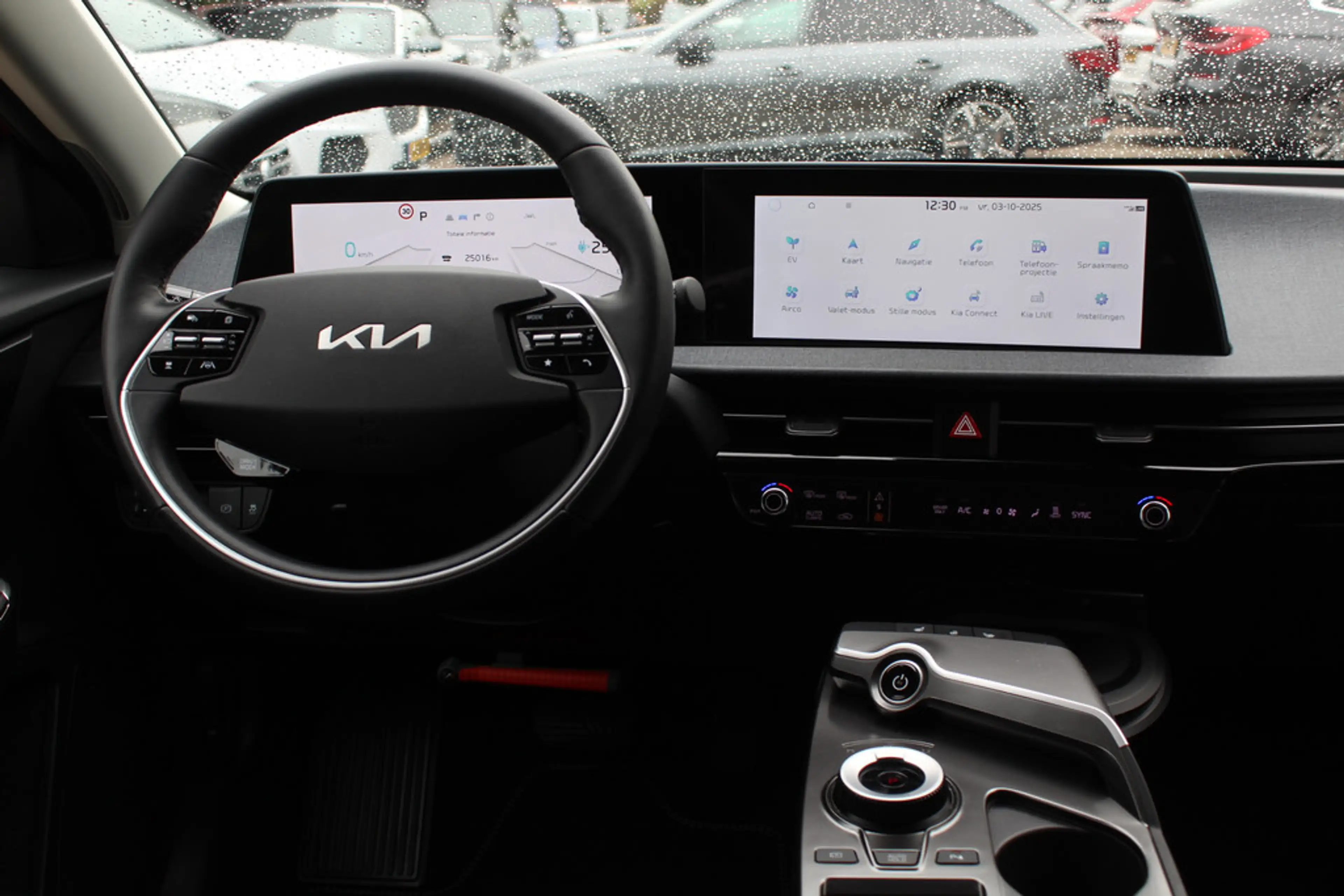 Kia EV6 Light Edition 58 kWh / SOH 100% / Camera / Navigat — photo 5