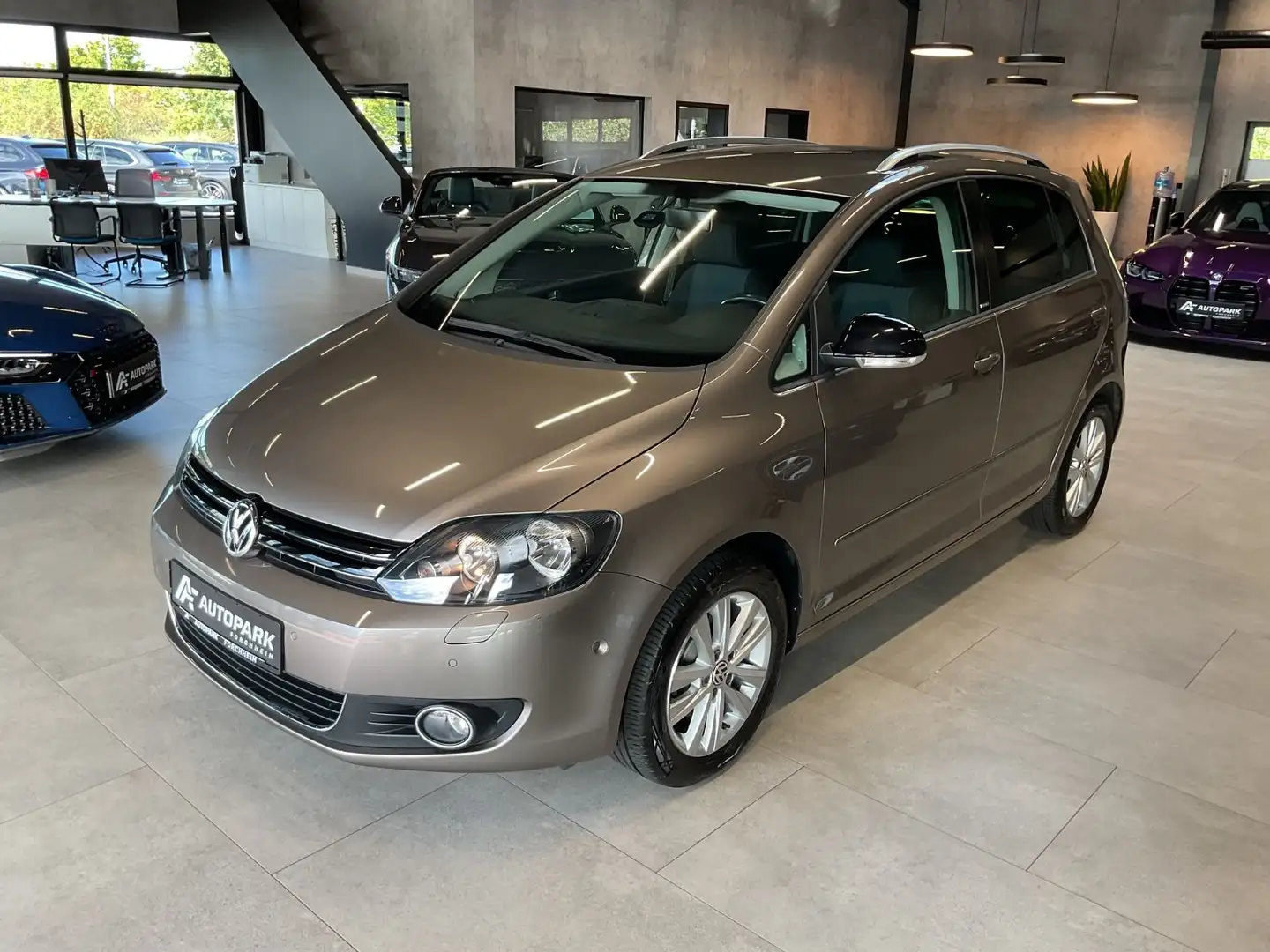 Volkswagen Golf Plus VI 1.2 TSI Style DSG Alu AHK Sitzheiz. Braun - 1