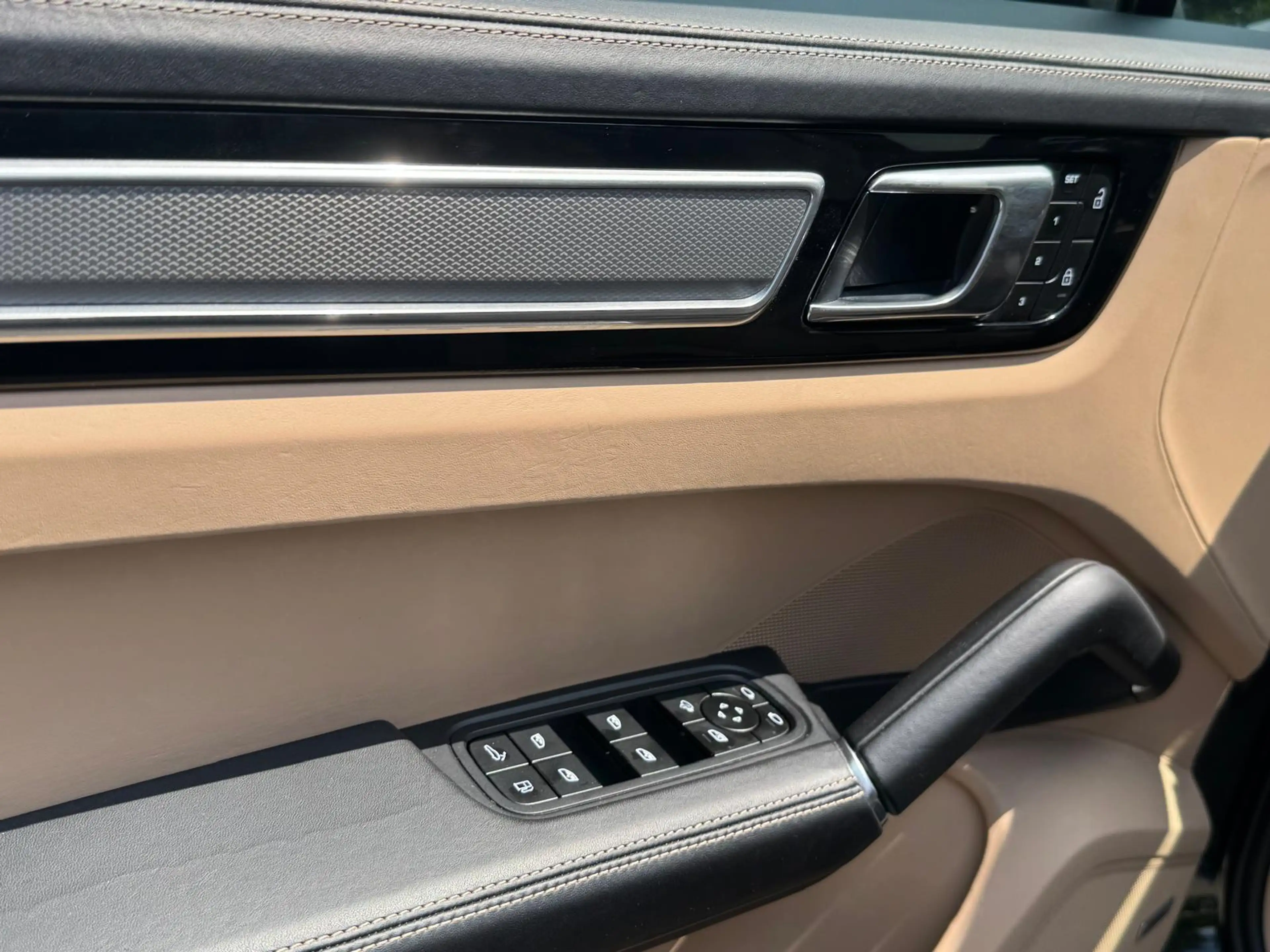 Porsche Cayenne 3.0 E-Hybrid Platinum Edition | PANORAMADAK | TREK — photo 12