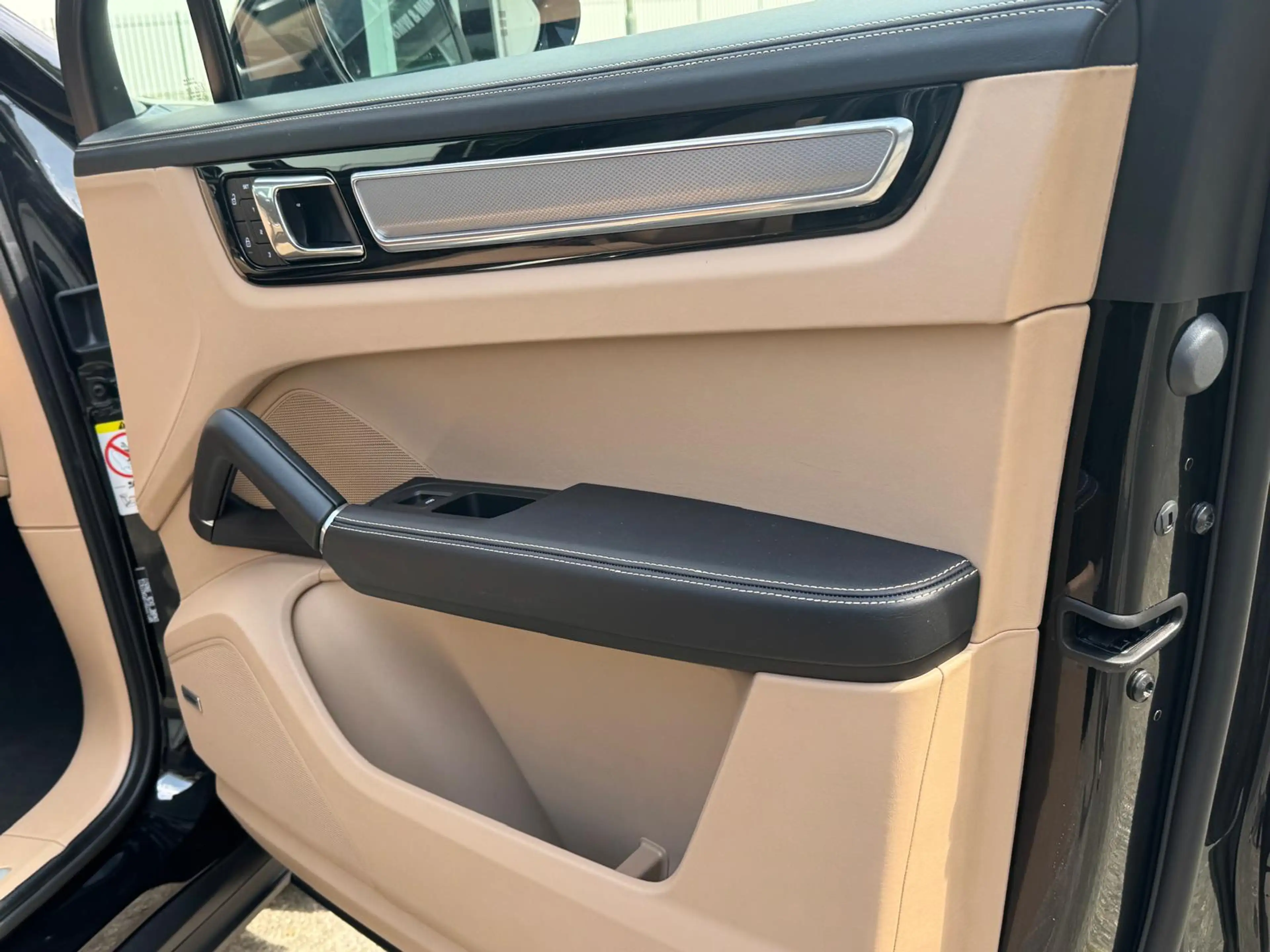 Porsche Cayenne 3.0 E-Hybrid Platinum Edition | PANORAMADAK | TREK — photo 10