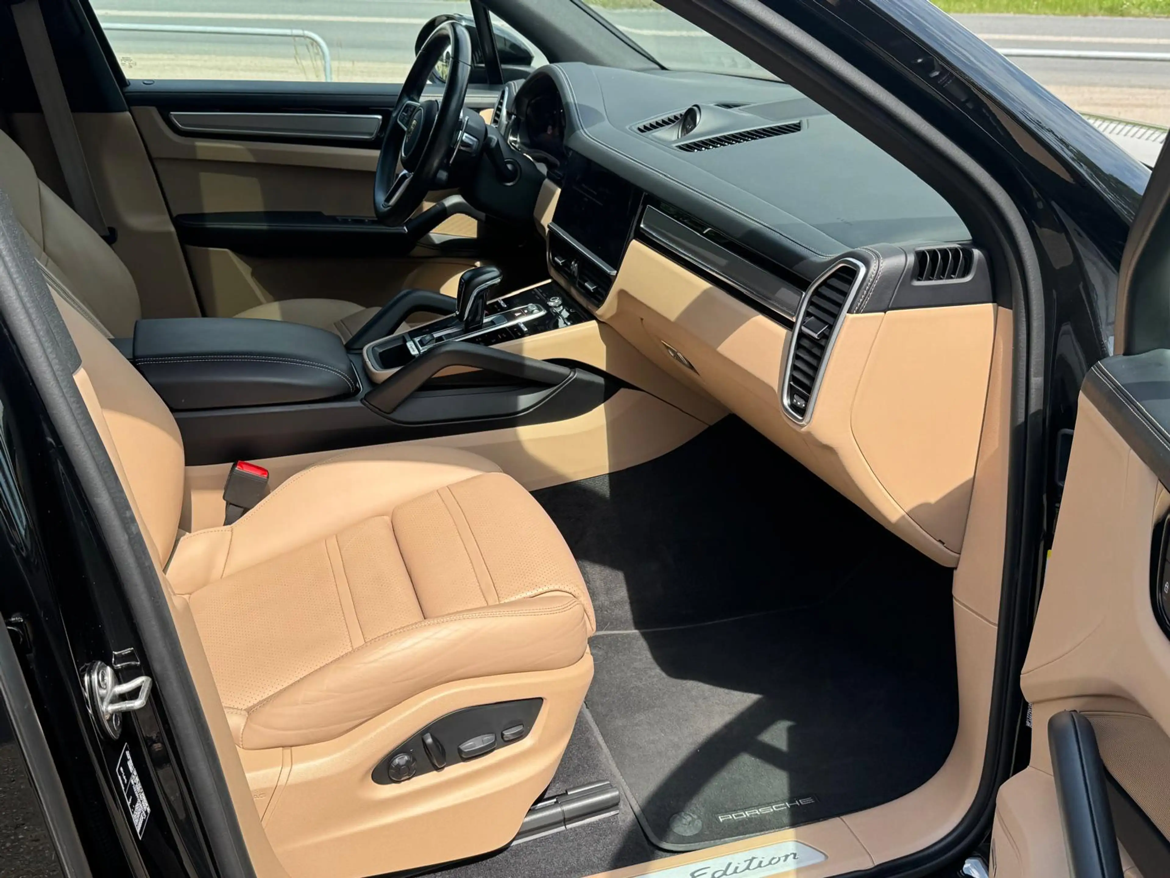 Porsche Cayenne 3.0 E-Hybrid Platinum Edition | PANORAMADAK | TREK — photo 9