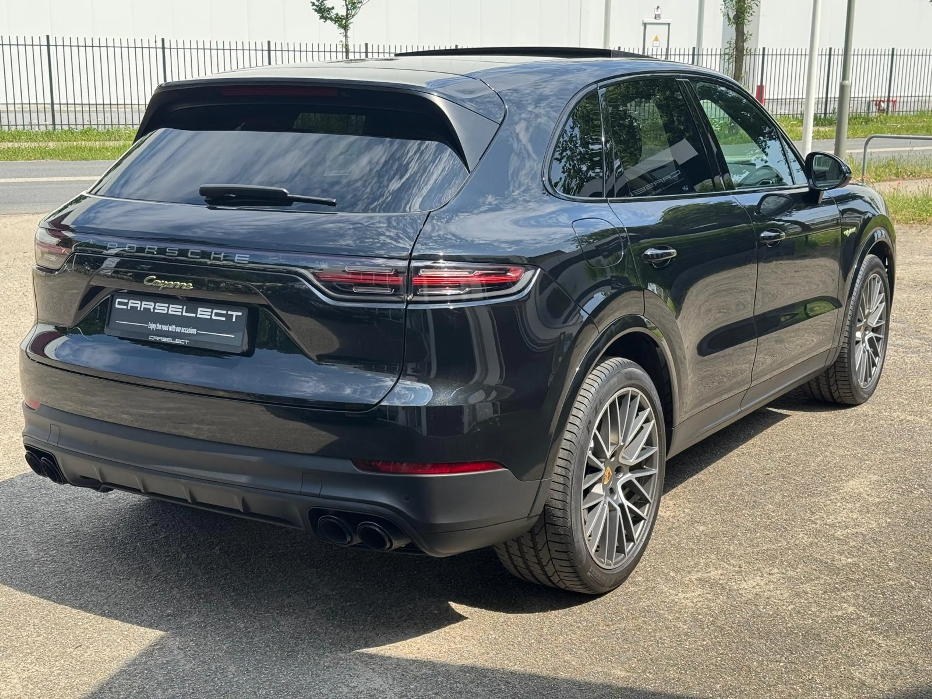 Porsche Cayenne 3.0 E-Hybrid Platinum Edition | PANORAMADAK | TREK — photo 3