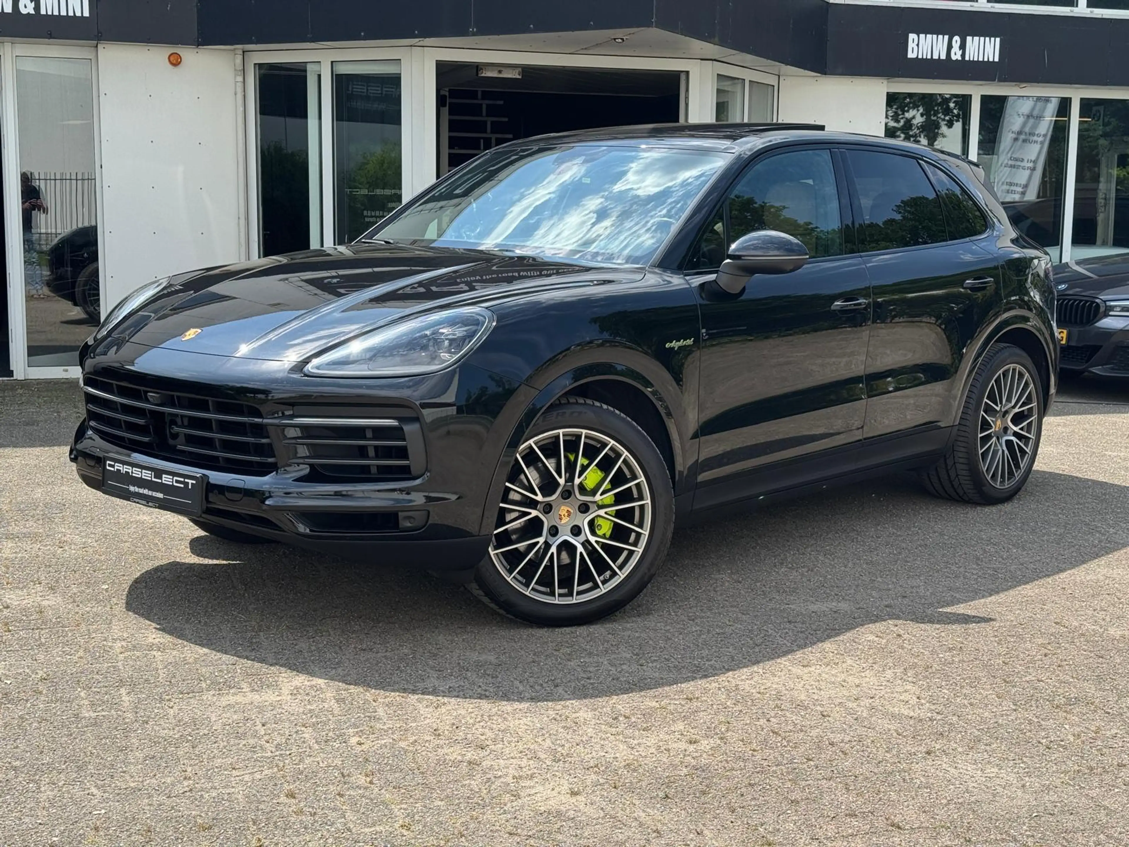 Porsche Cayenne 3.0 E-Hybrid Platinum Edition | PANORAMADAK | TREK