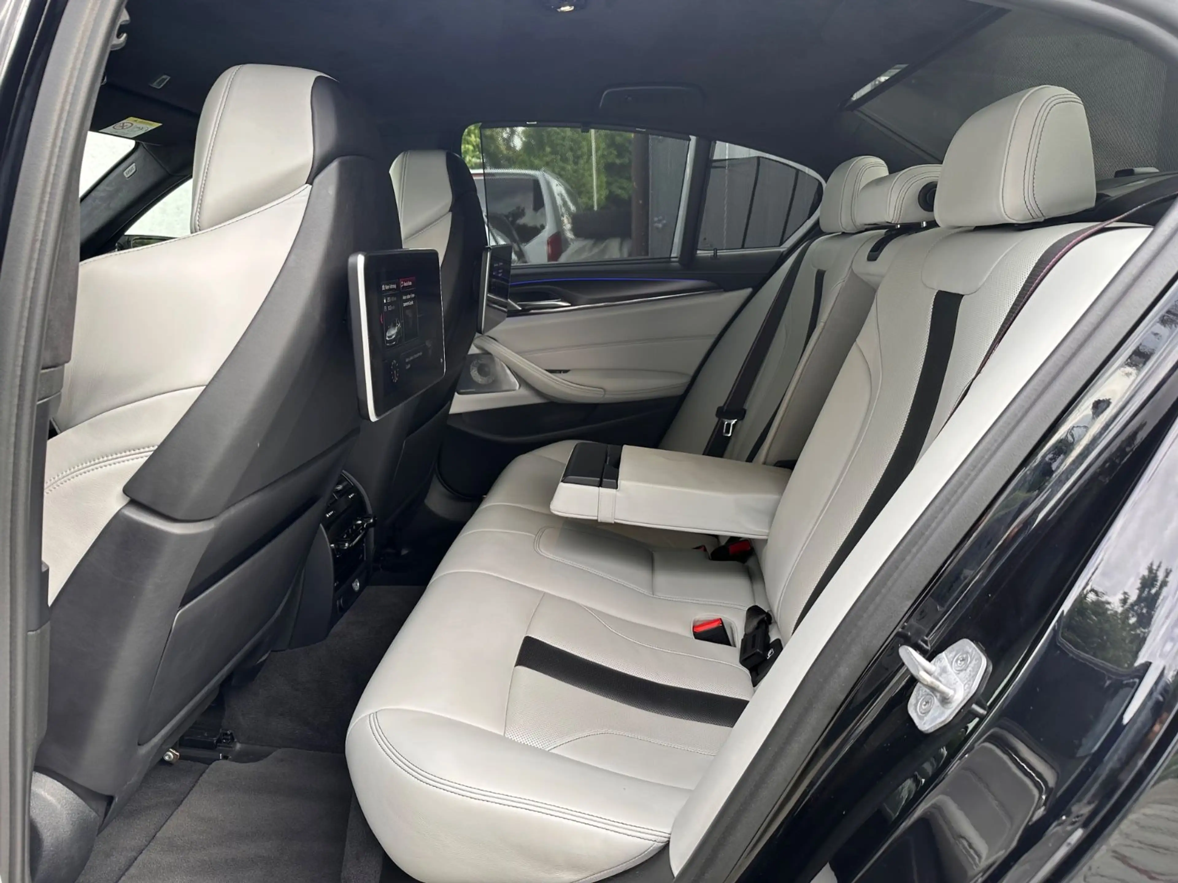 BMW M5 Limousine xDrive/SPORT-ABG/DEUTSCHES-FAHRZEUG — photo 18