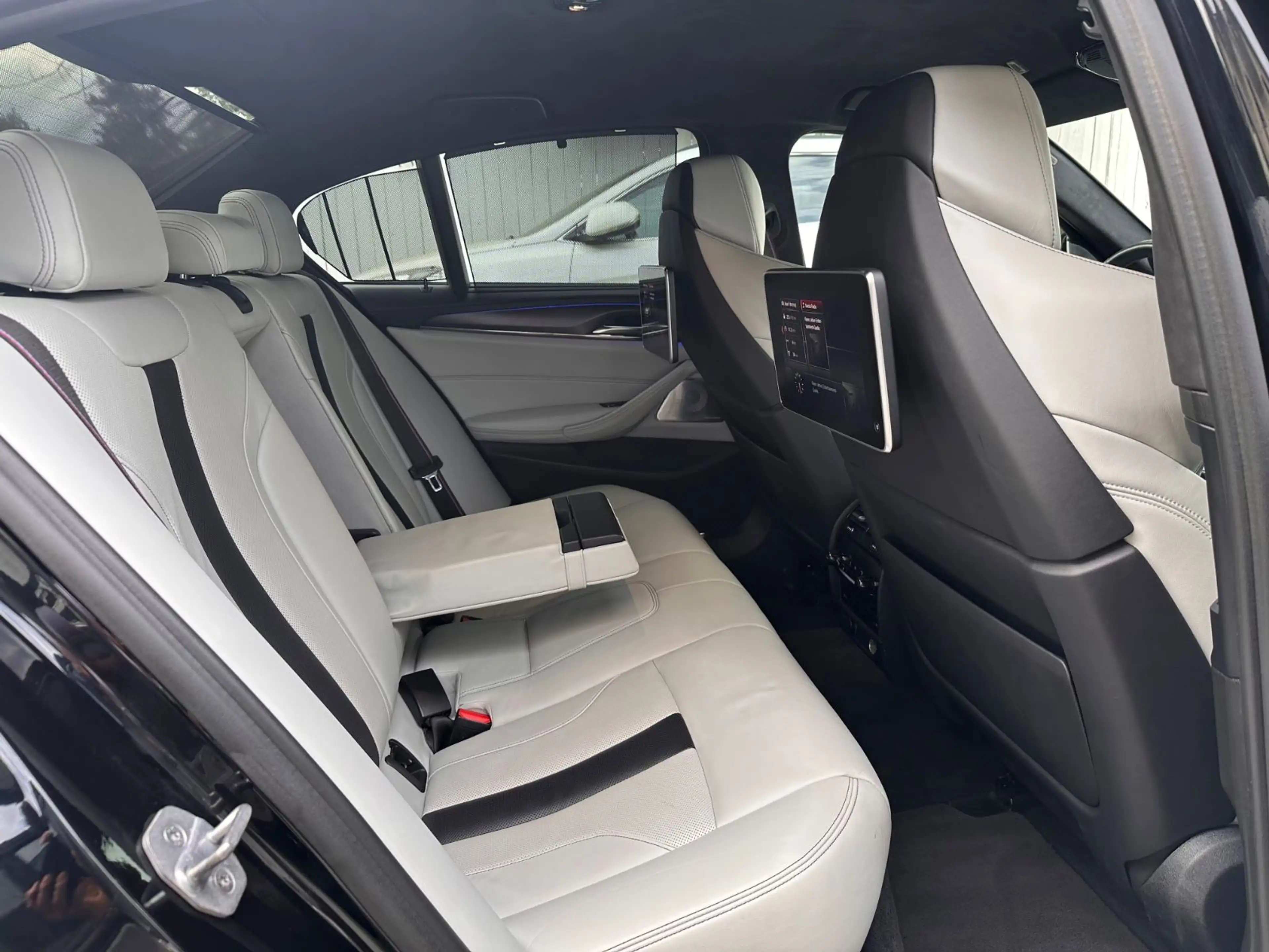 BMW M5 Limousine xDrive/SPORT-ABG/DEUTSCHES-FAHRZEUG — photo 27