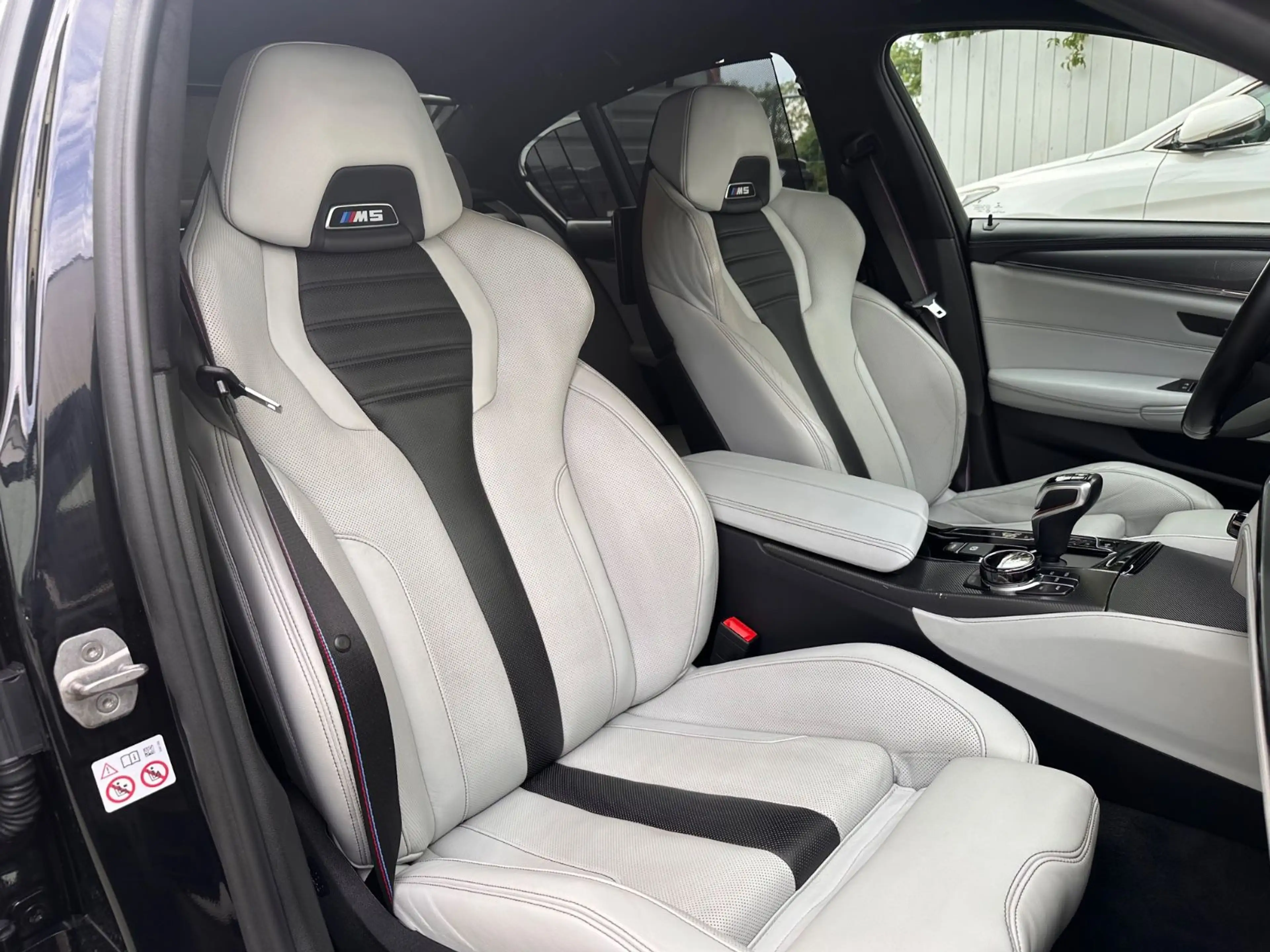 BMW M5 Limousine xDrive/SPORT-ABG/DEUTSCHES-FAHRZEUG — photo 30