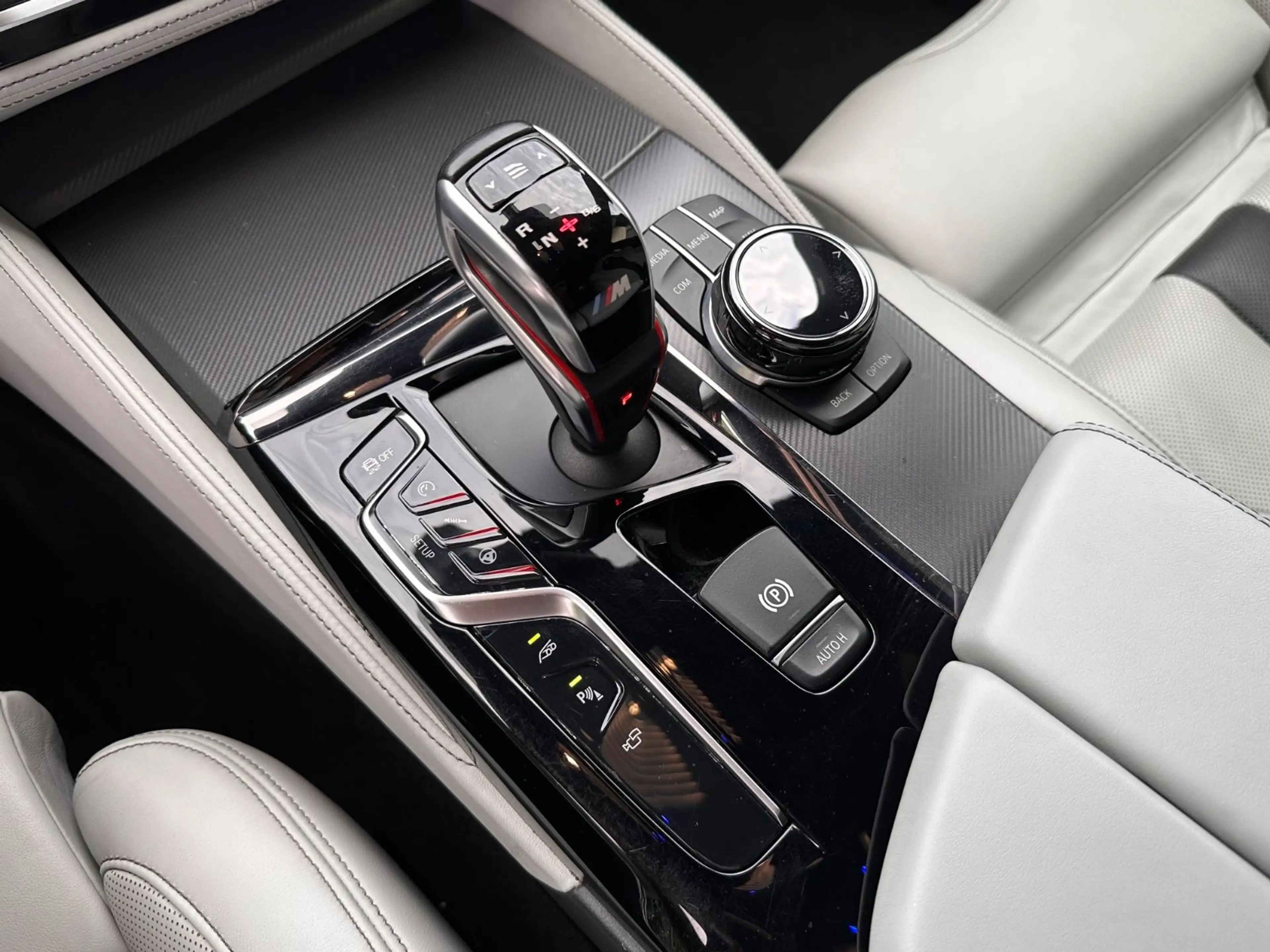 BMW M5 Limousine xDrive/SPORT-ABG/DEUTSCHES-FAHRZEUG — photo 24