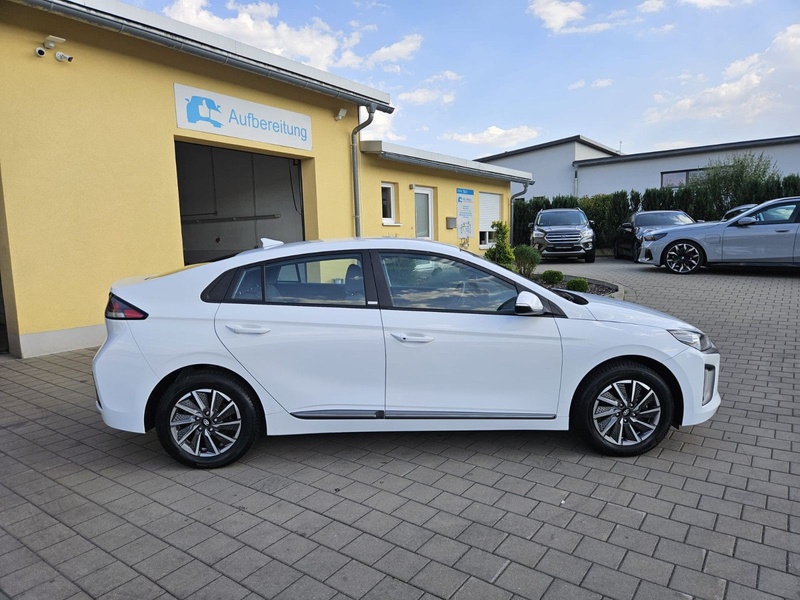 Hyundai IONIQ Ioniq Trend Elektro*SOH 100%*1 Hand*Navi* — photo 5