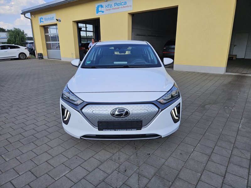 Hyundai IONIQ Ioniq Trend Elektro*SOH 100%*1 Hand*Navi* — photo 2