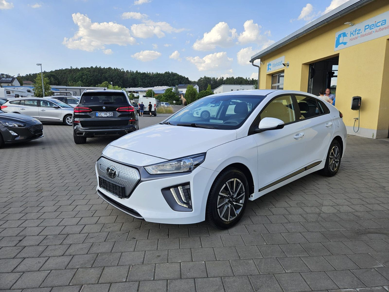 Hyundai IONIQ Ioniq Trend Elektro*SOH 100%*1 Hand*Navi* — photo 3