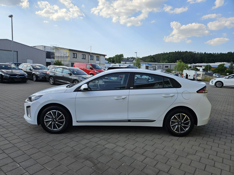 Hyundai IONIQ Ioniq Trend Elektro*SOH 100%*1 Hand*Navi* — photo 4