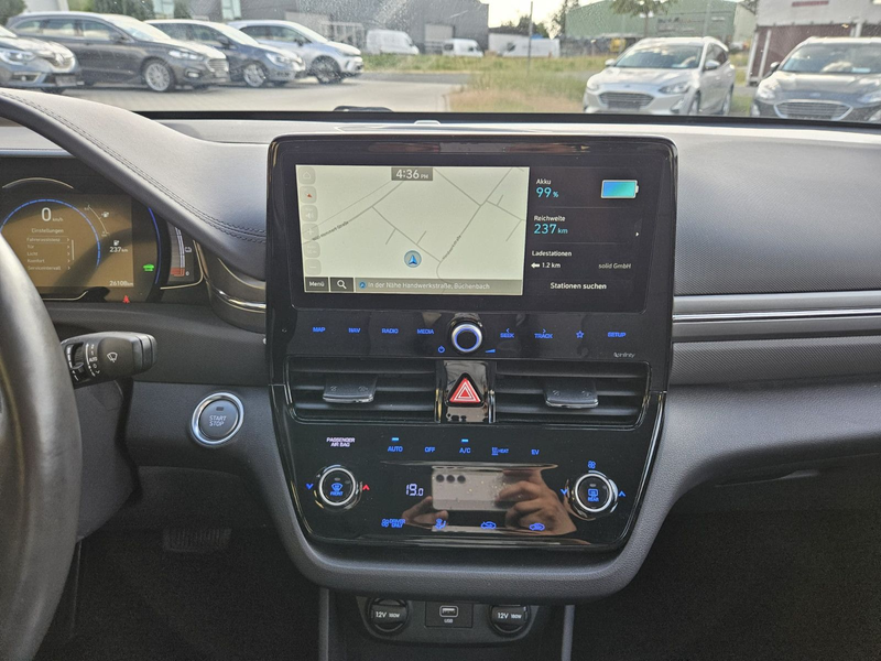 Hyundai IONIQ Ioniq Trend Elektro*SOH 100%*1 Hand*Navi* — photo 16