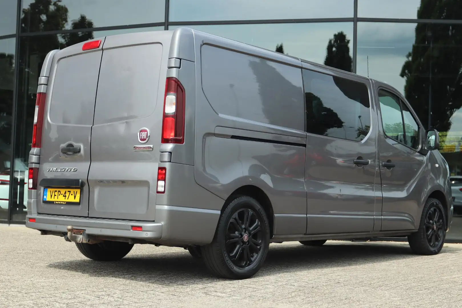 Fiat Talento 2.0 MJ 145PK L2H1 DUBBEL CABINE | TREKHAAK | AIRCO Gris - 2