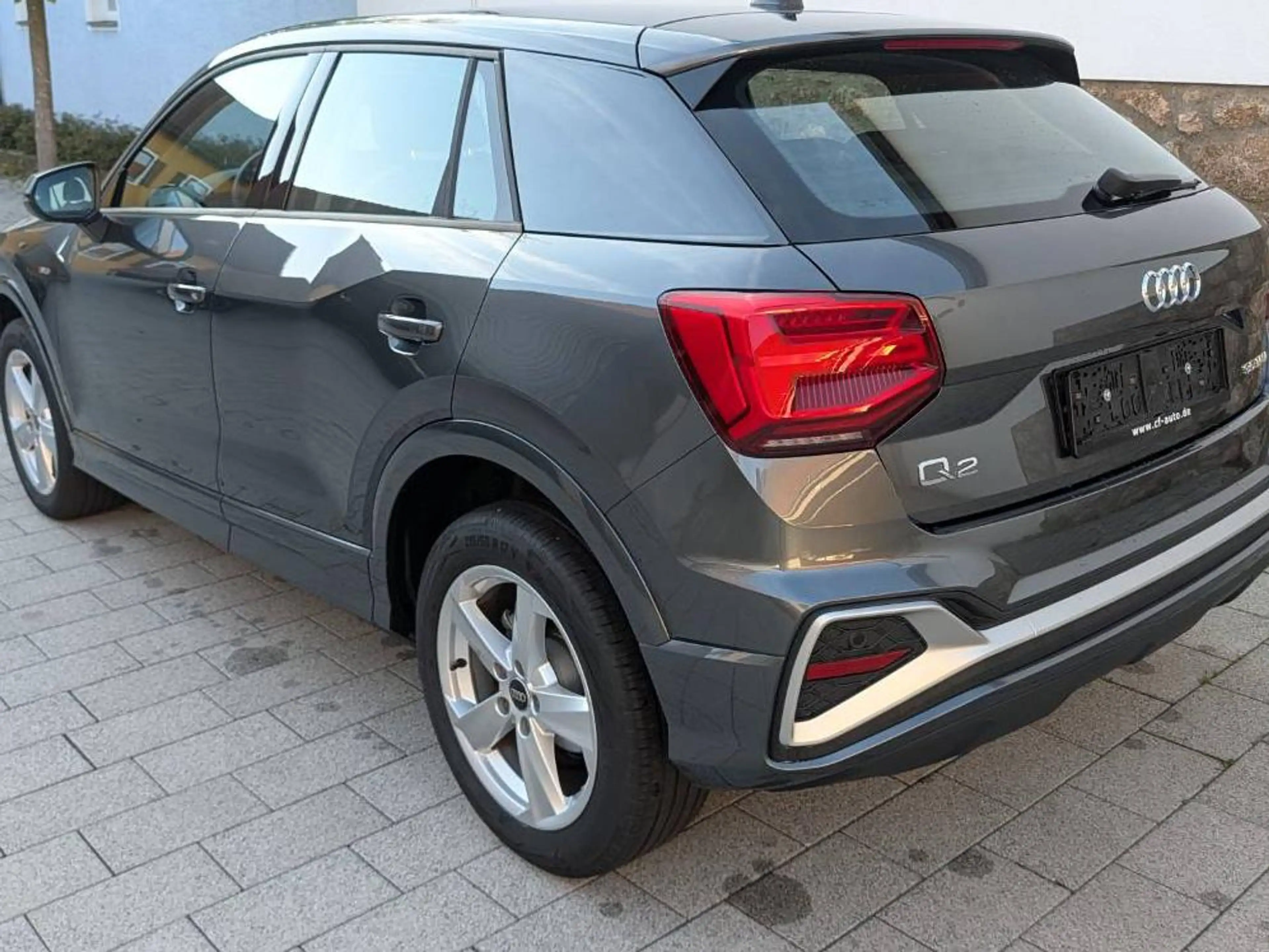 Audi Q2 35 TFSI S line | Side+Lane | Matrix | Keyless | Virtual Cockpit | Adapt. Cruise Control | Rückfahrkamera — photo 4