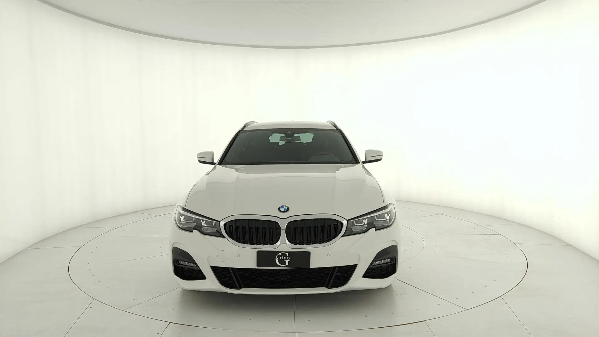 BMW 320 d Touring mhev 48V Msport auto Bianco - 2