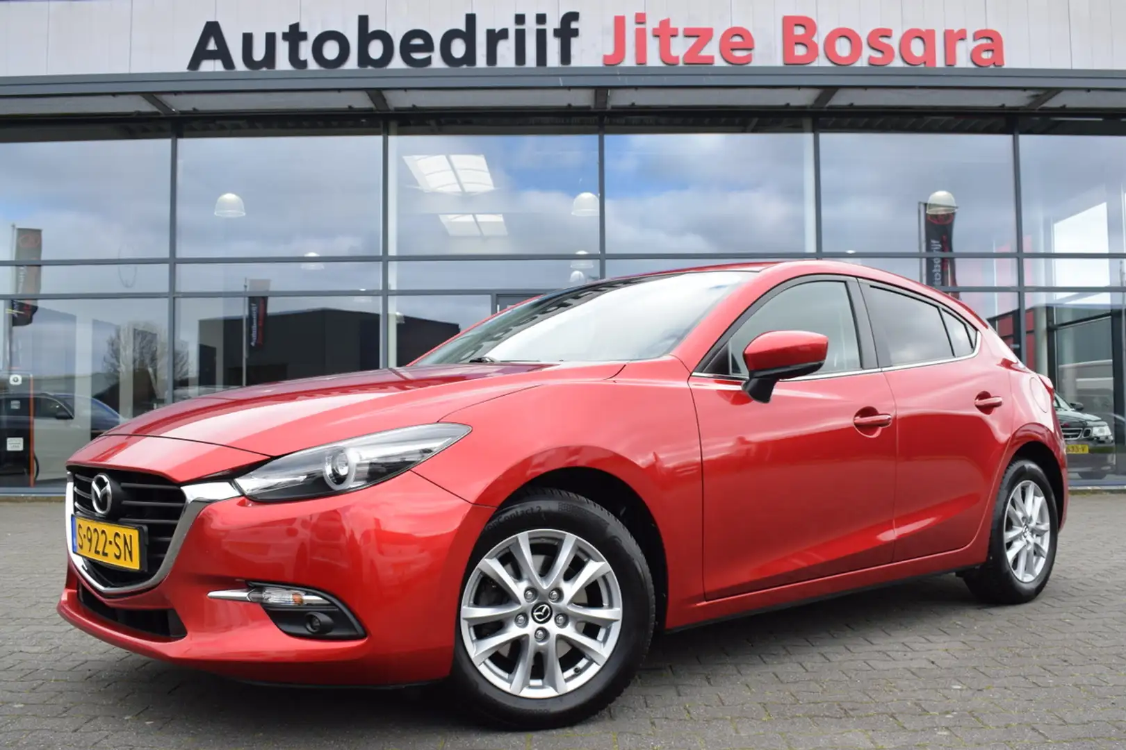 Mazda 3 2.0 SkyActiv-G 120 GT-M LED | ECC | Telefonie | Sp Rouge - 1