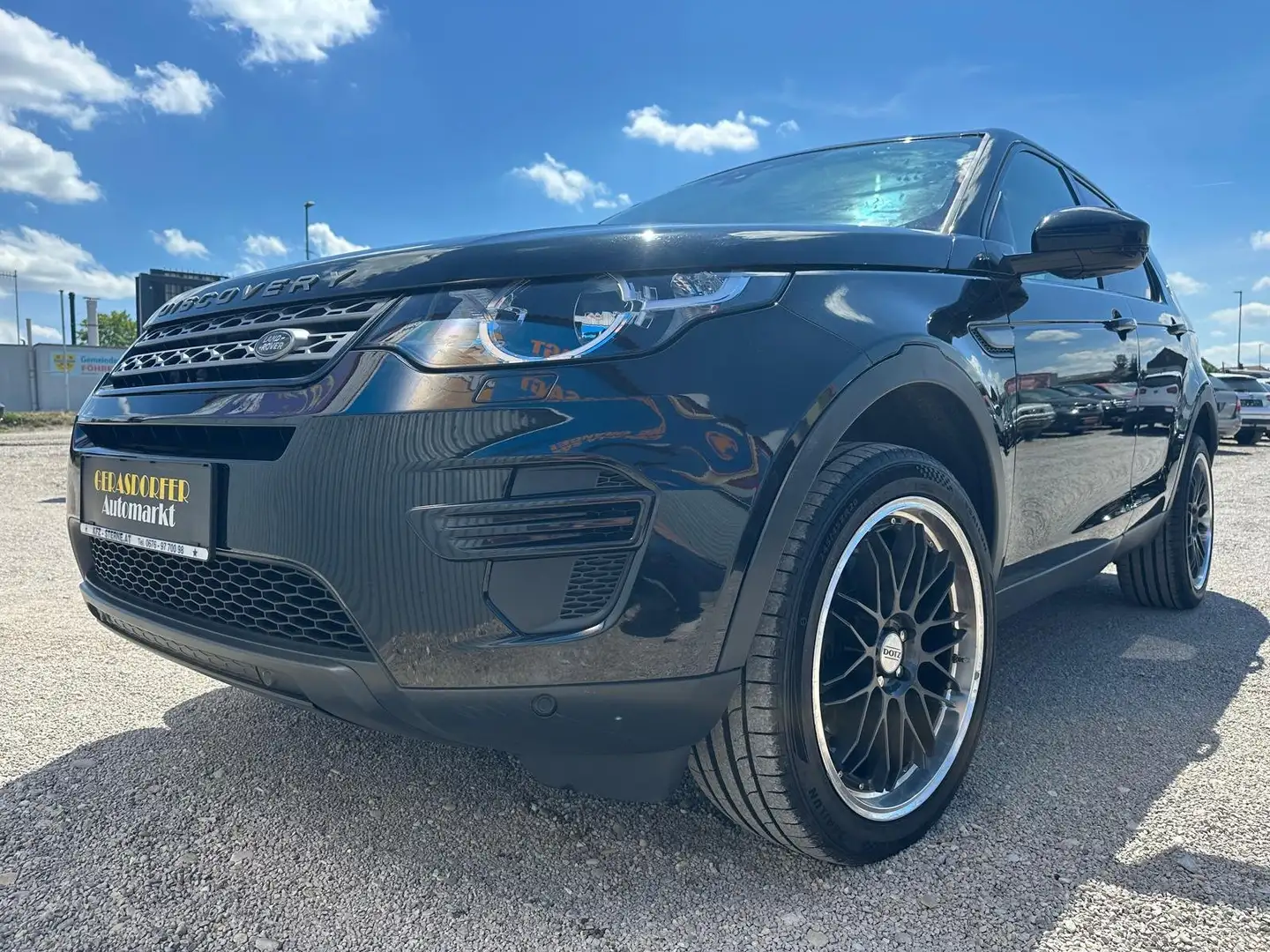 Land Rover Discovery Sport Discovery Sport 2,0 TD4 4WD Pure Aut. Schwarz - 2