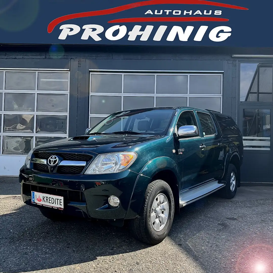 Toyota Hilux DK City 4WD 2,5 D-4D 120 Grün - 1