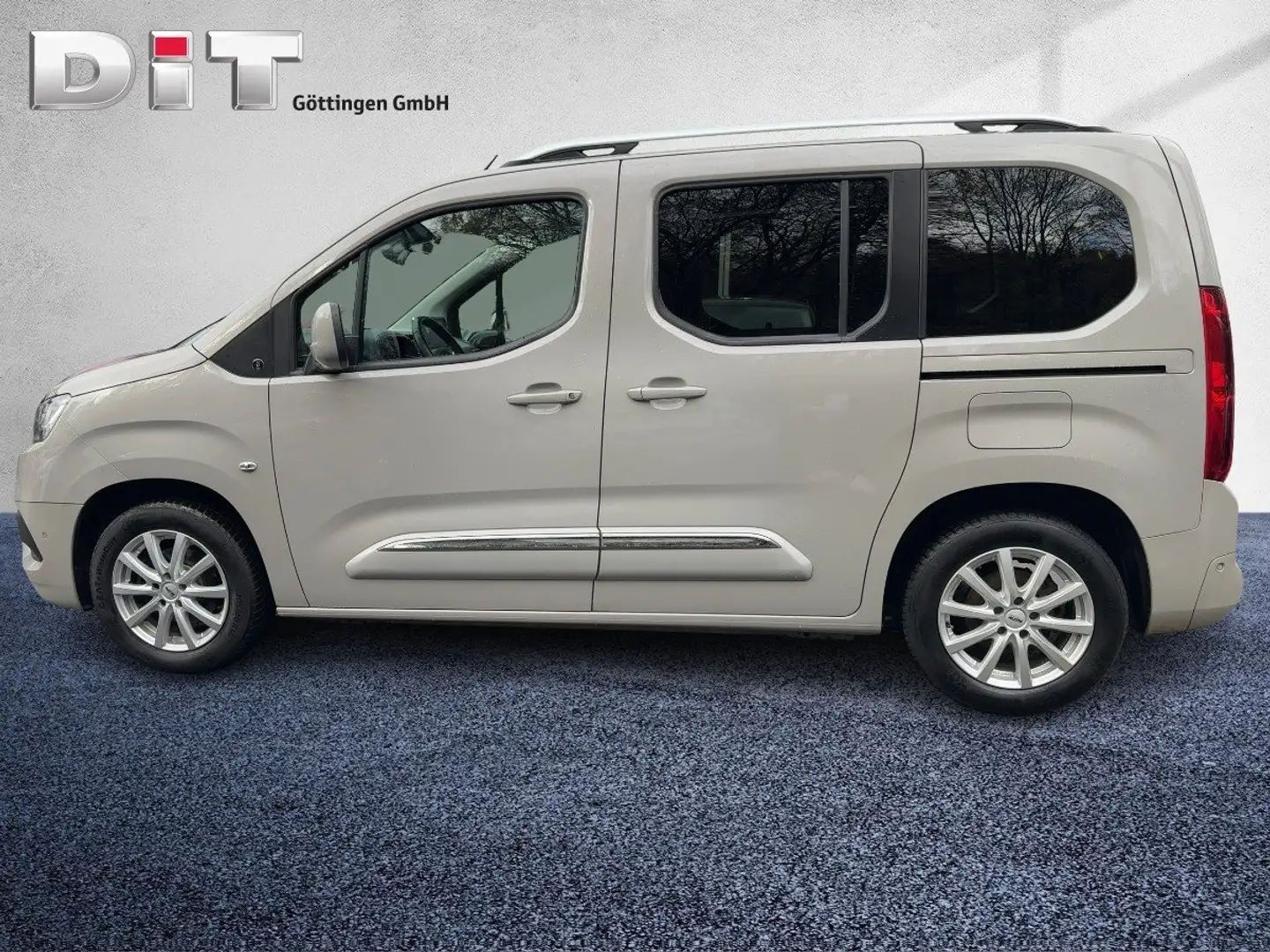 Toyota Proace City Verso 1.2 L1 D Team Deutschland ACC Beige - 2