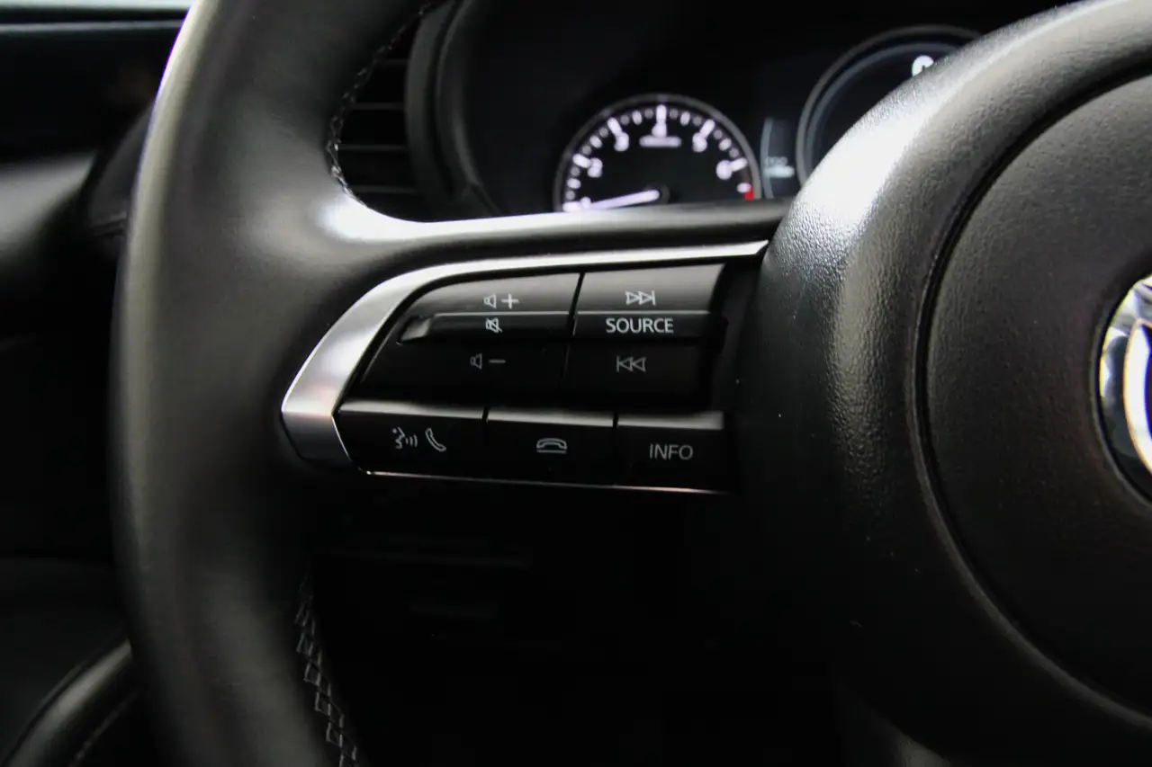 Mazda 3 снимка Mazda 3