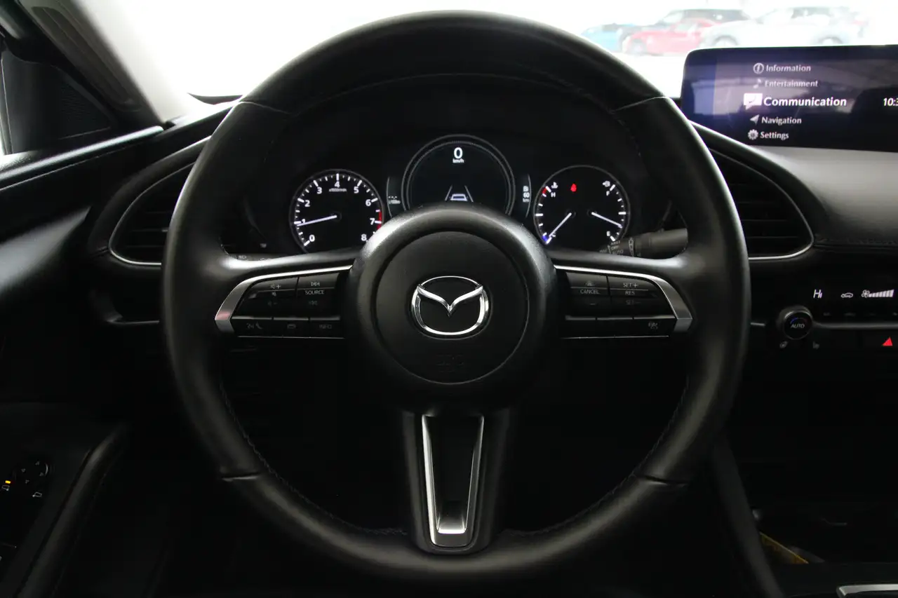 Mazda 3 снимка Mazda 3