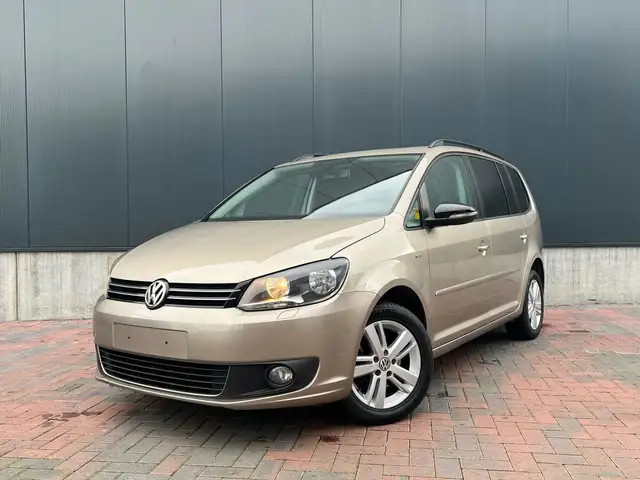 Volkswagen Touran 1.2 TSI Highline BlueMotion * Navi * Cruise * Pano