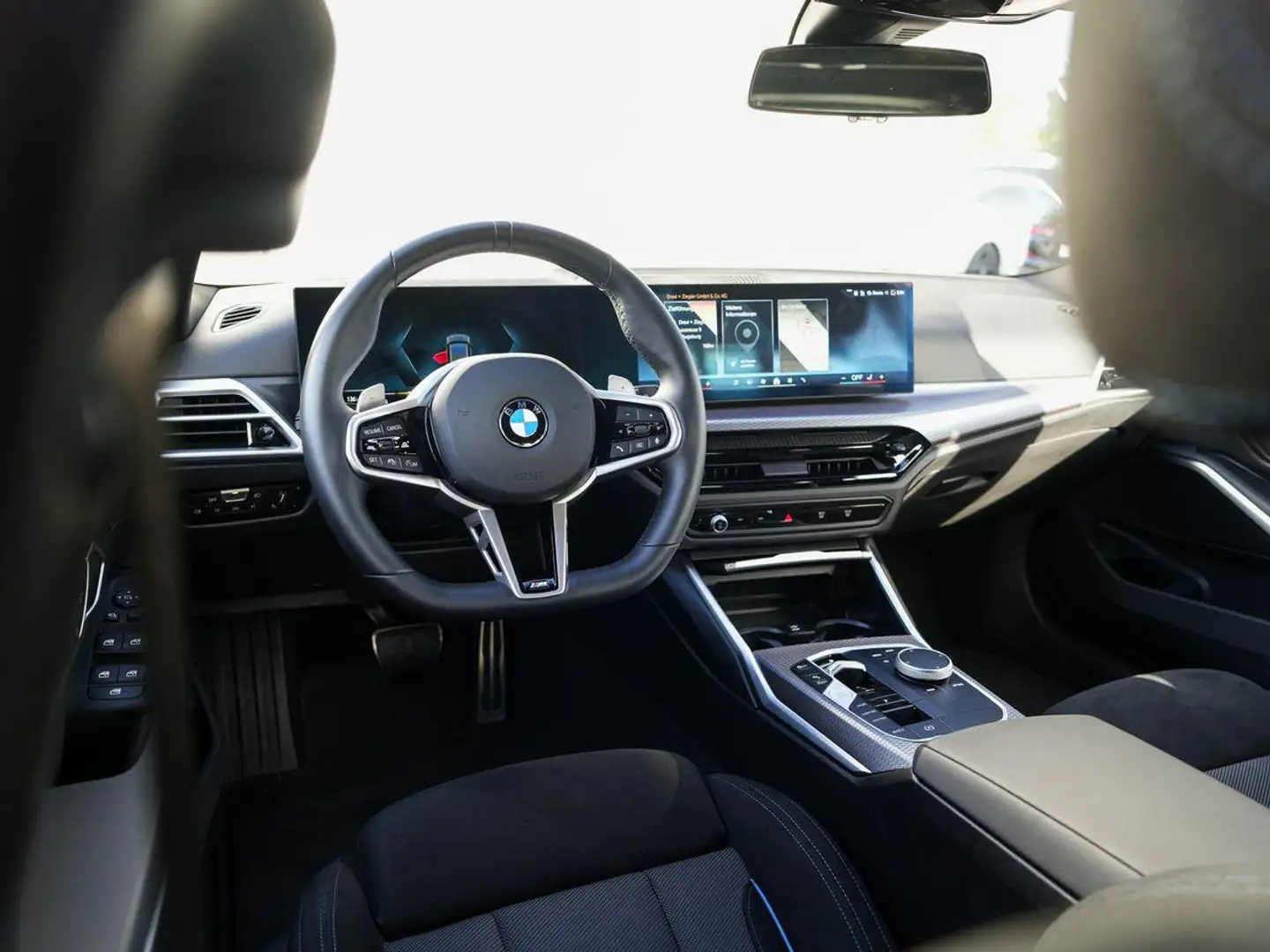 BMW 330 i xDrive Tour M-Sport ACC AHK HiFi Navi ParkA Schwarz - 1