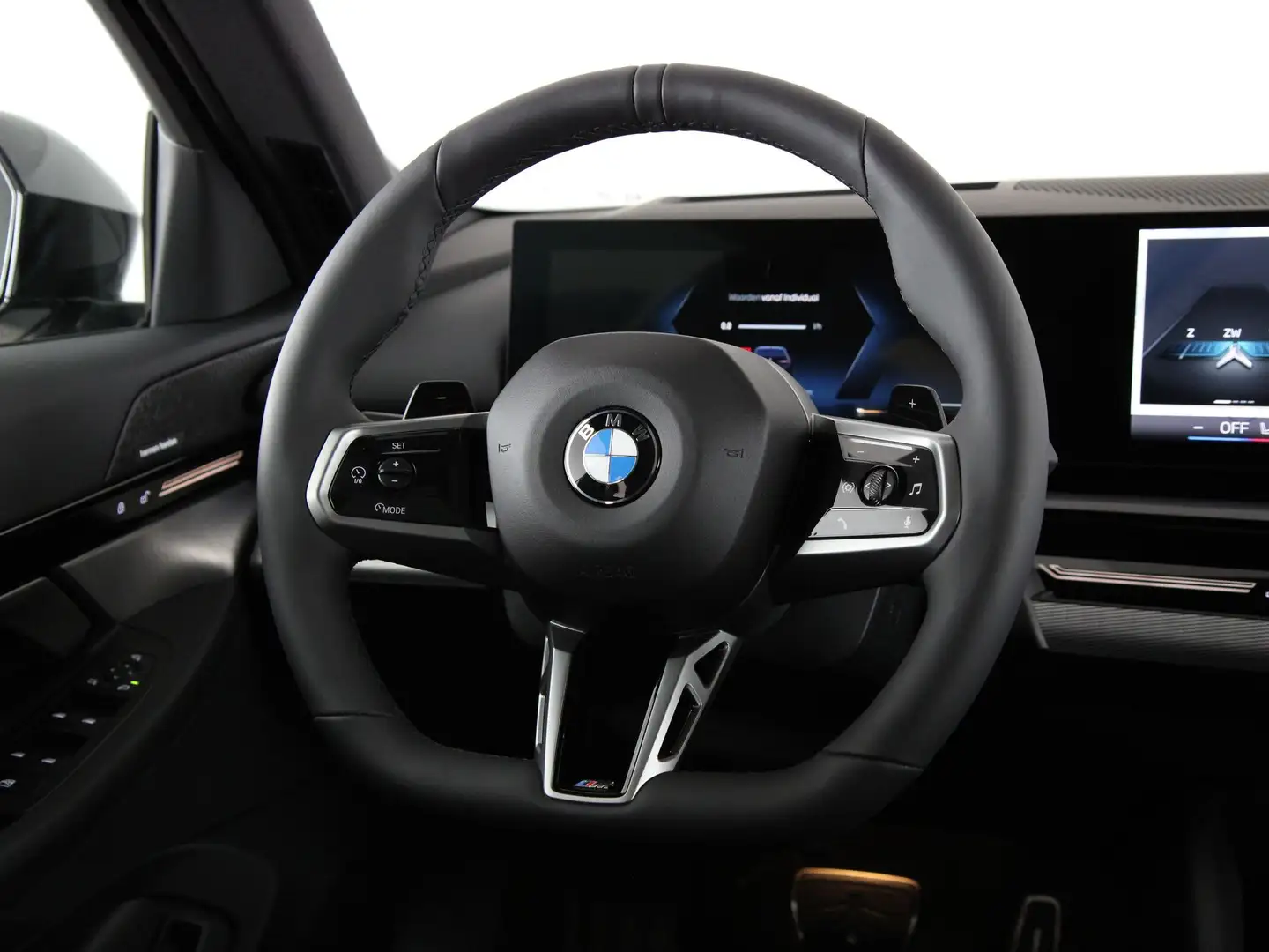 BMW 520 5 Serie Touring 520i M-Sport Zwart - 2