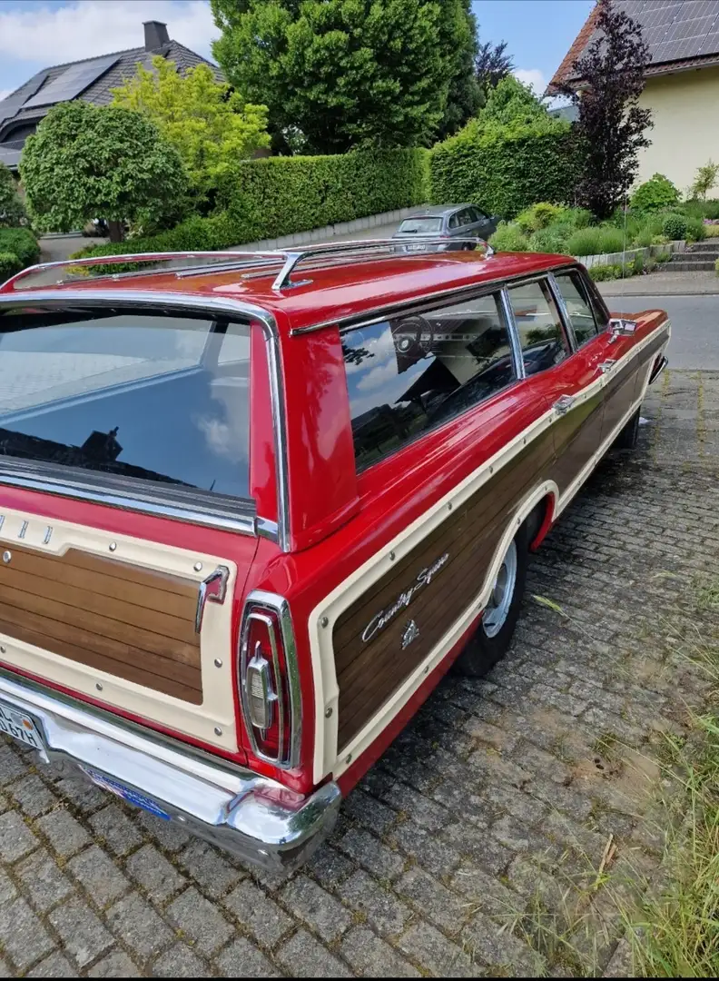 Ford Country Squire Red - 2