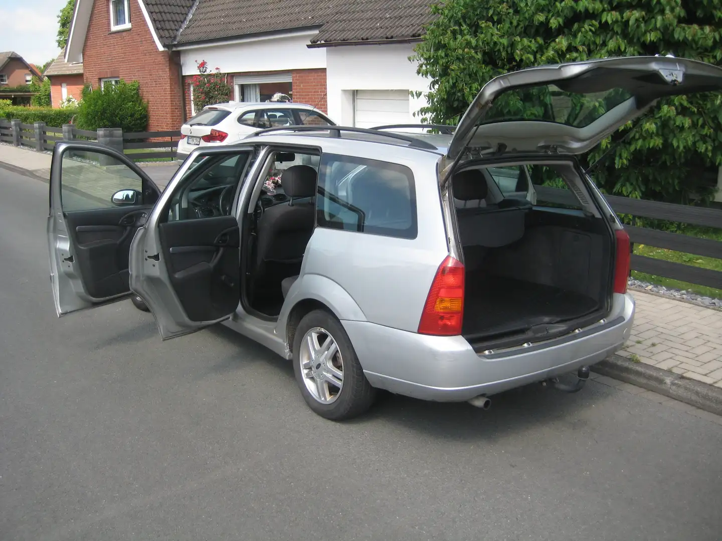 Ford Focus Focus Turnier Futura 2 Telematics Silver - 1