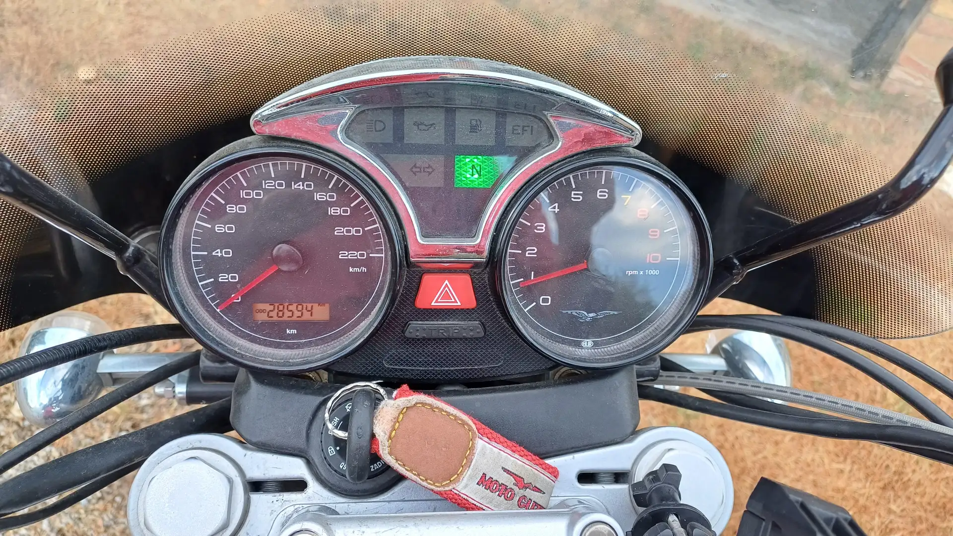 Moto Guzzi Nevada Classic Schwarz - 1